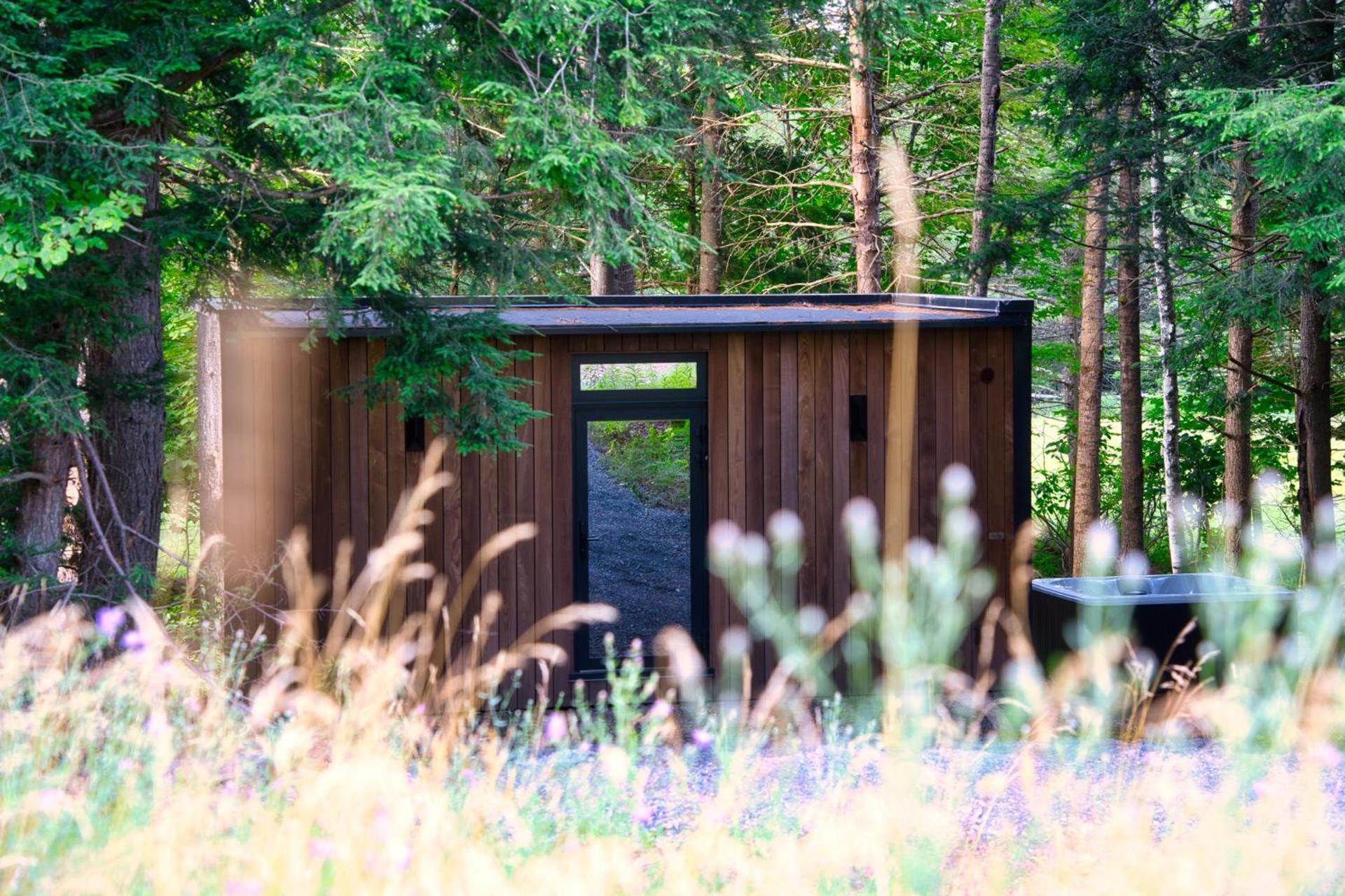 The Haüs Windham - Spacious Suites, Hot Tub, Mountain Views! photo 40