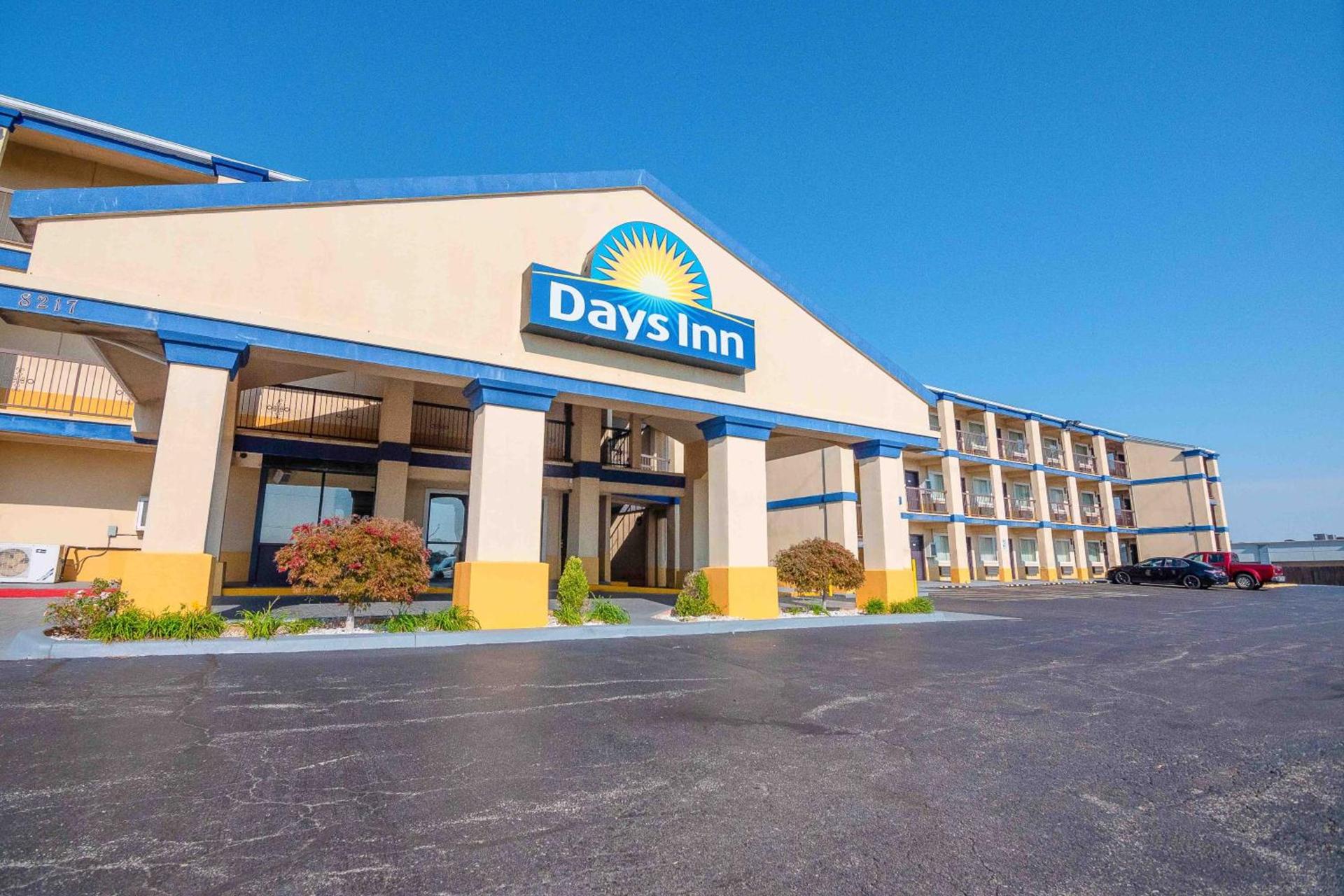 Days Inn by Wyndham Oklahoma City/Moore photo 1