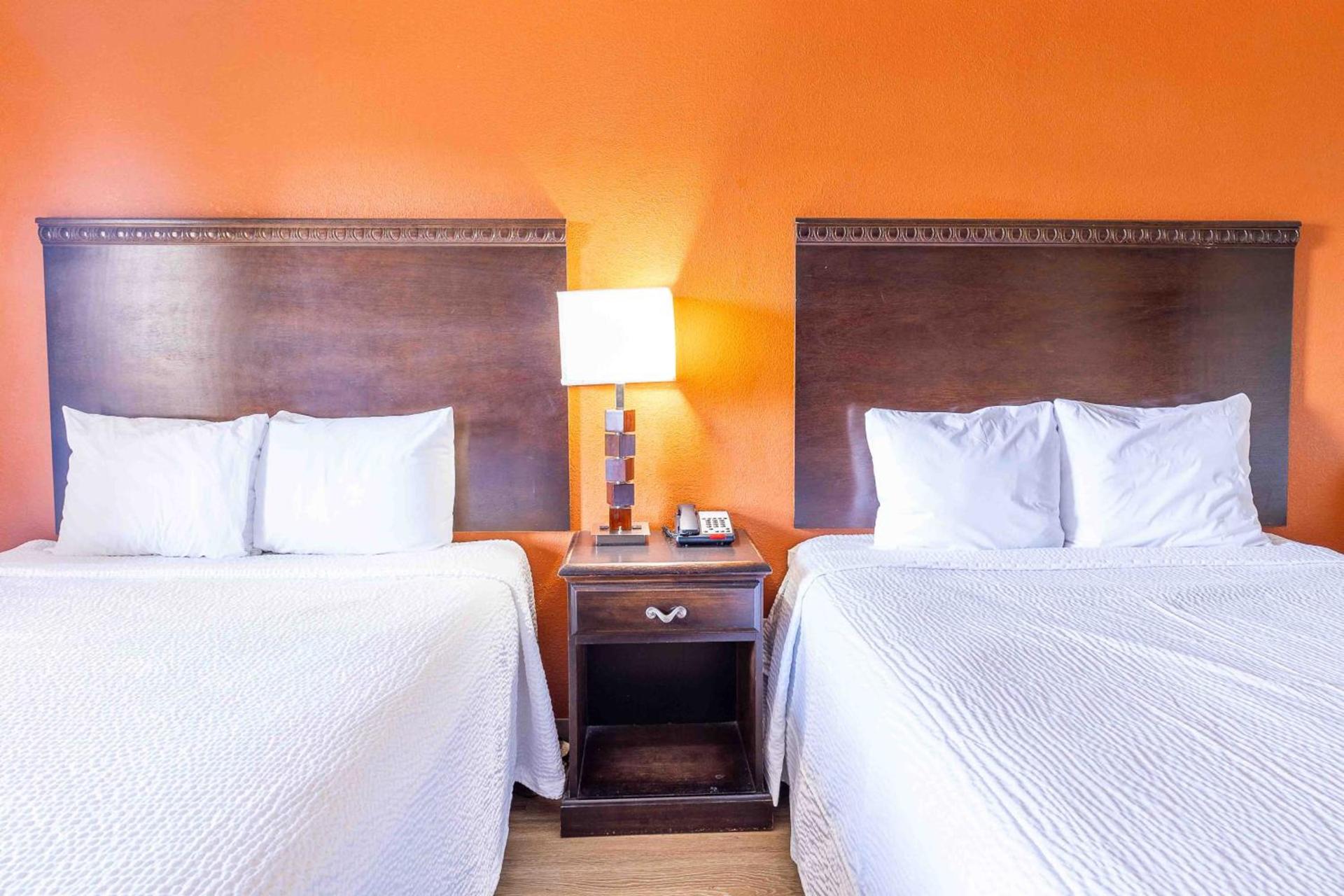 Days Inn by Wyndham Oklahoma City/Moore photo 16