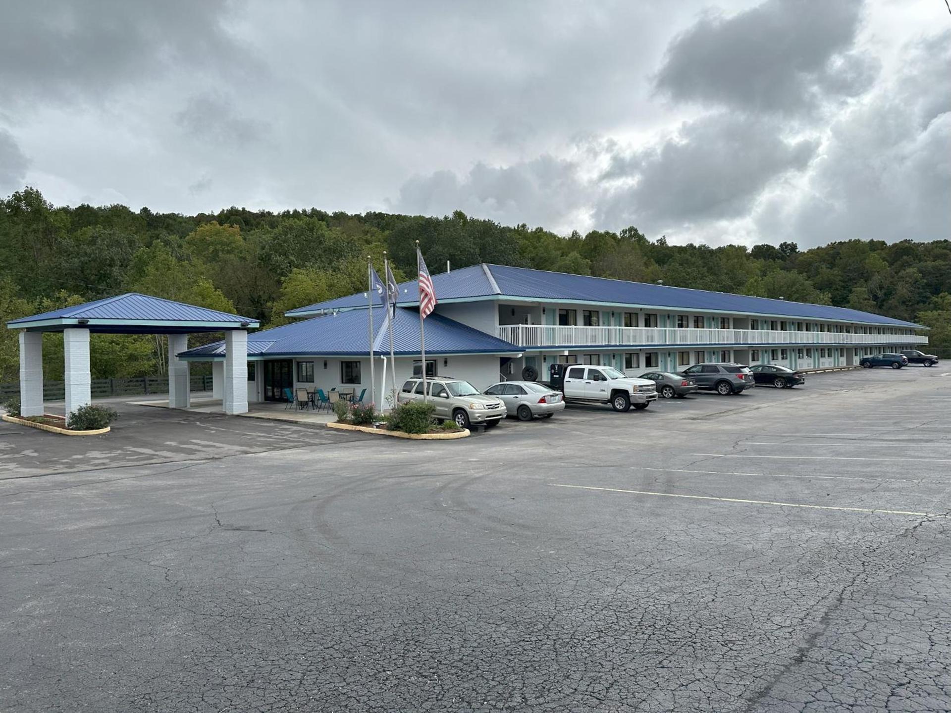 Days Inn by Wyndham Renfro Valley Mount Vernon — hotel in Mount Vernon