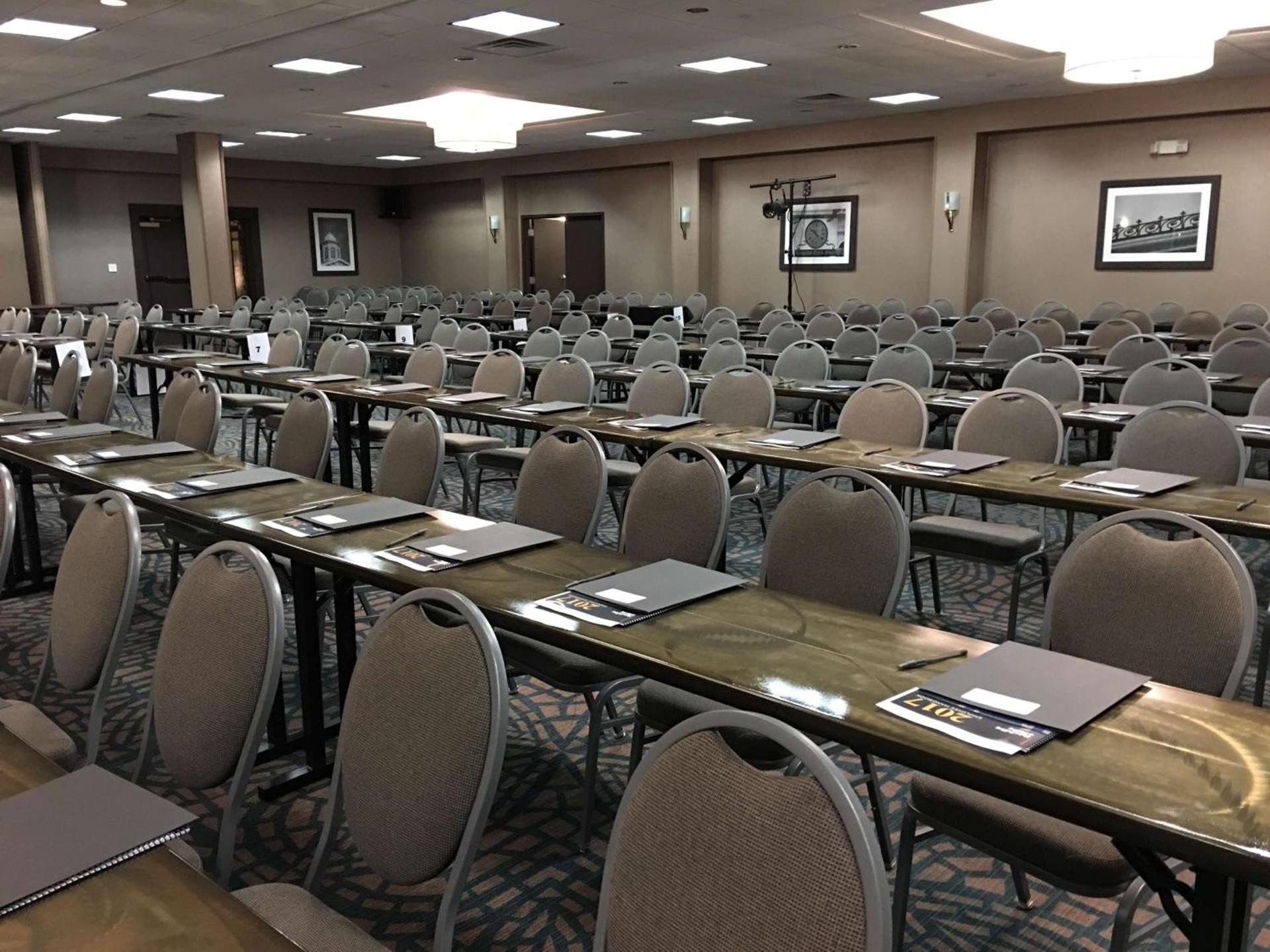 Best Western Plus Kingston Hotel and Conference Center photo 51