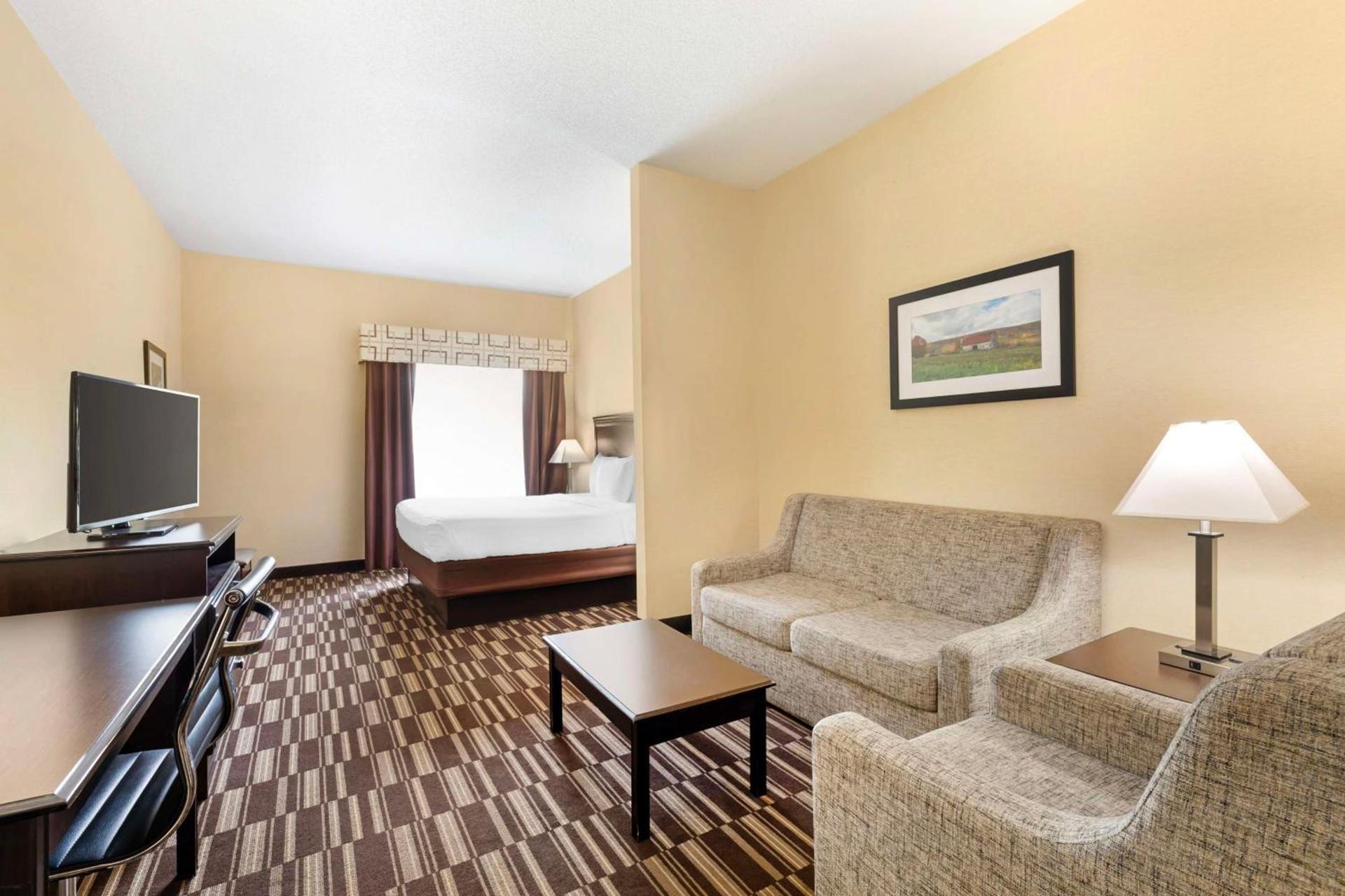 Best Western PLUS Victor Inn & Suites photo 26