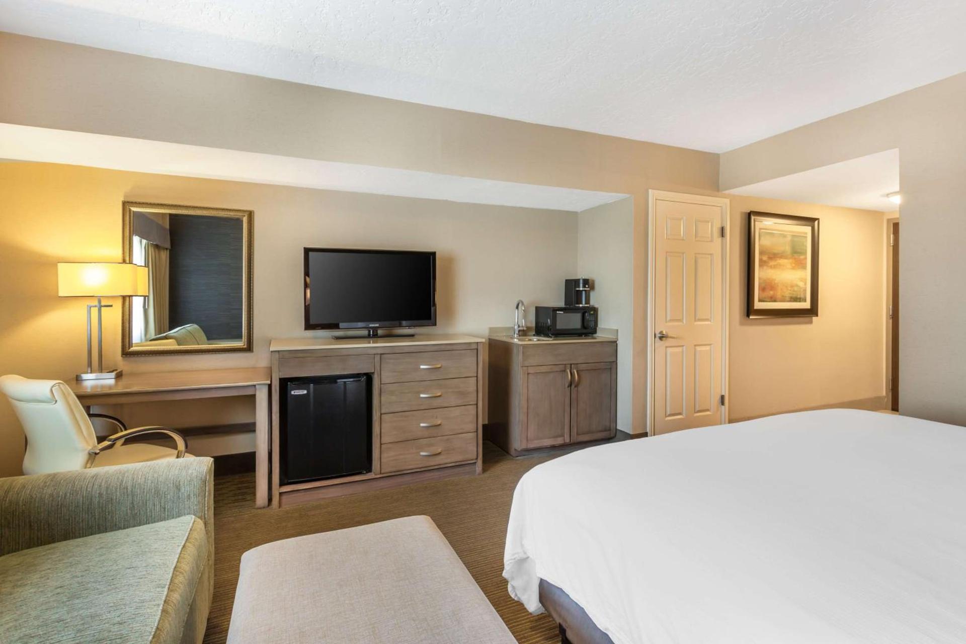 Best Western Plus Cotton Tree Inn photo 11