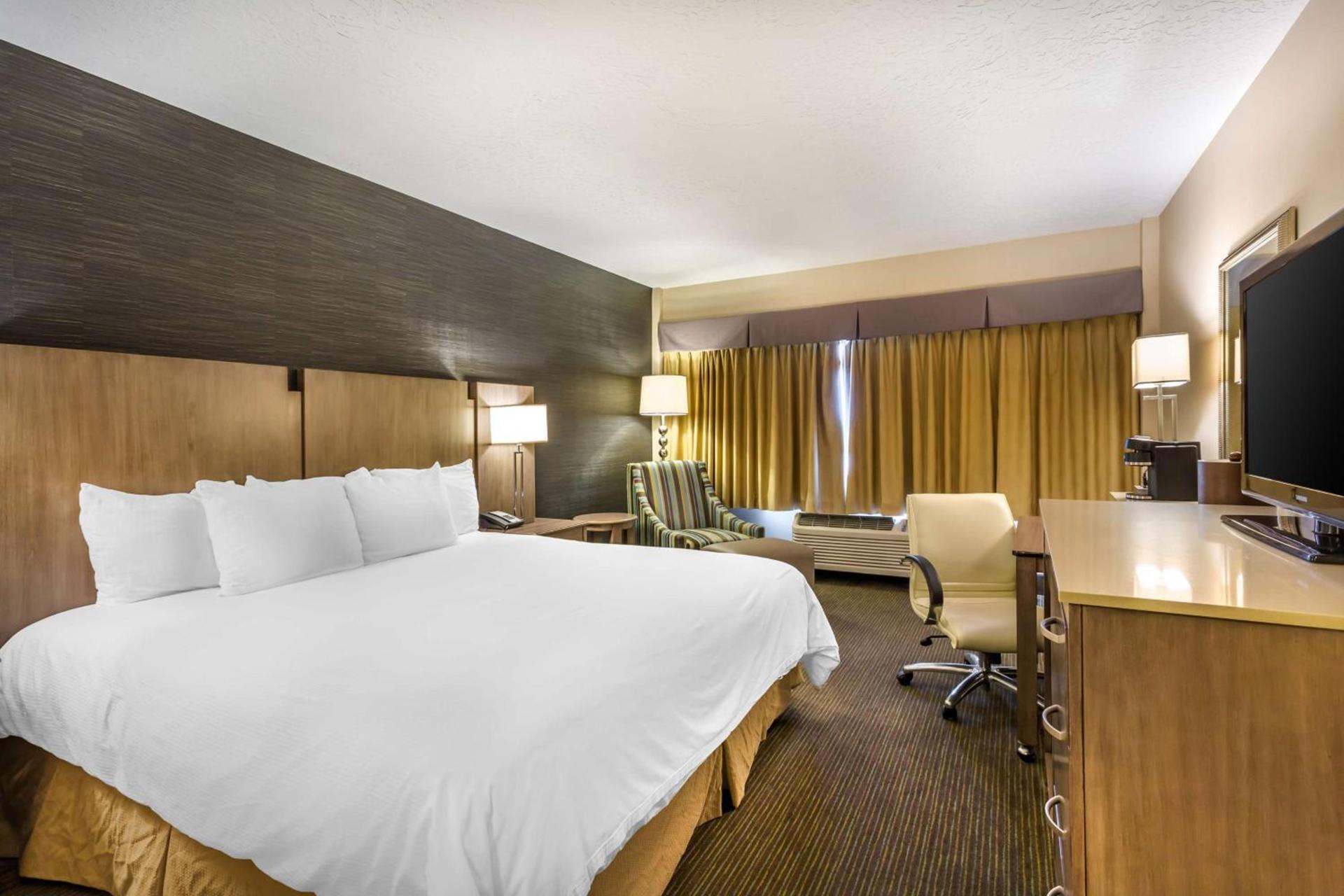 Best Western Plus Cotton Tree Inn photo 14