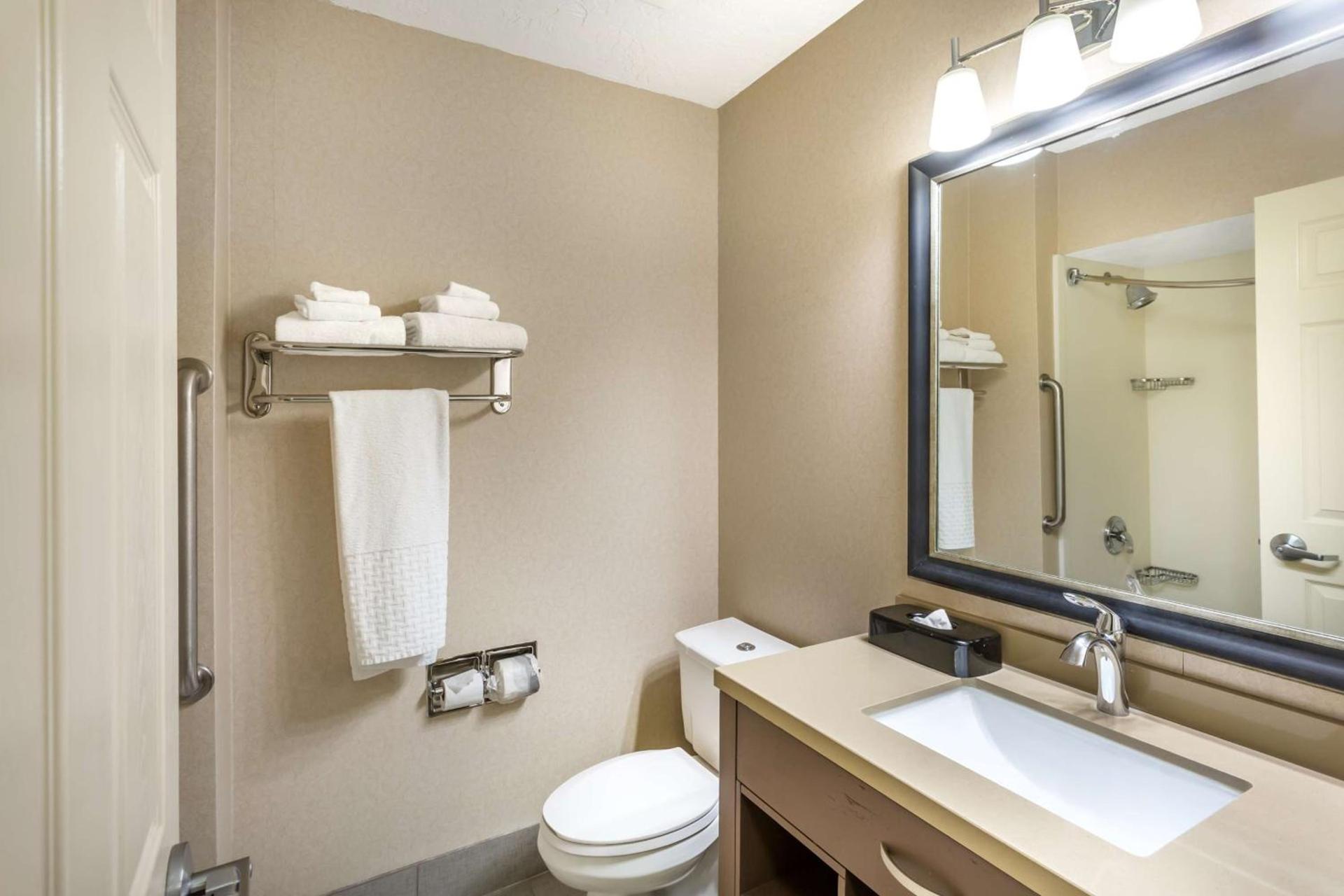 Best Western Plus Cotton Tree Inn photo 24