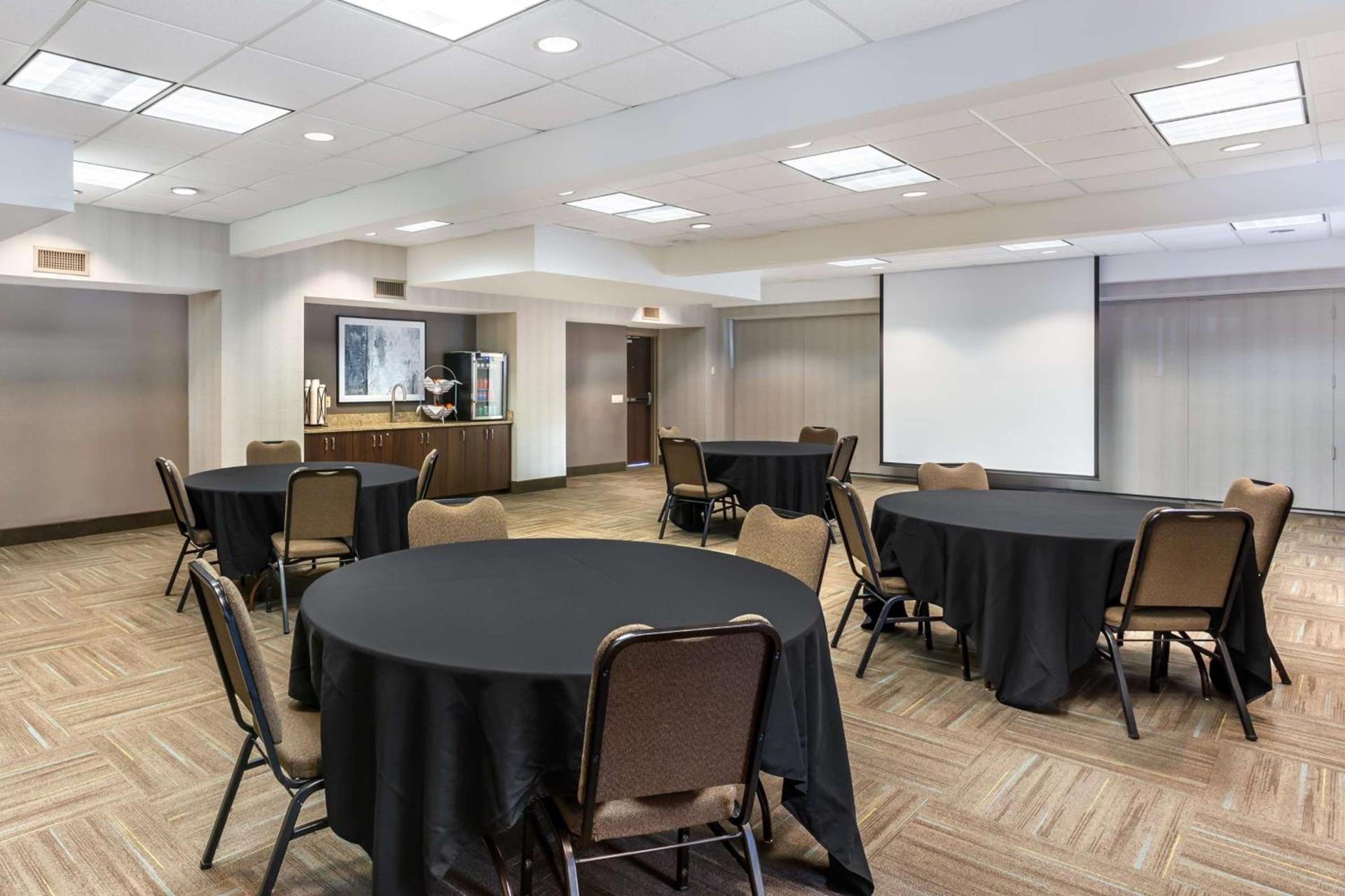 Best Western Plus Cotton Tree Inn photo 31