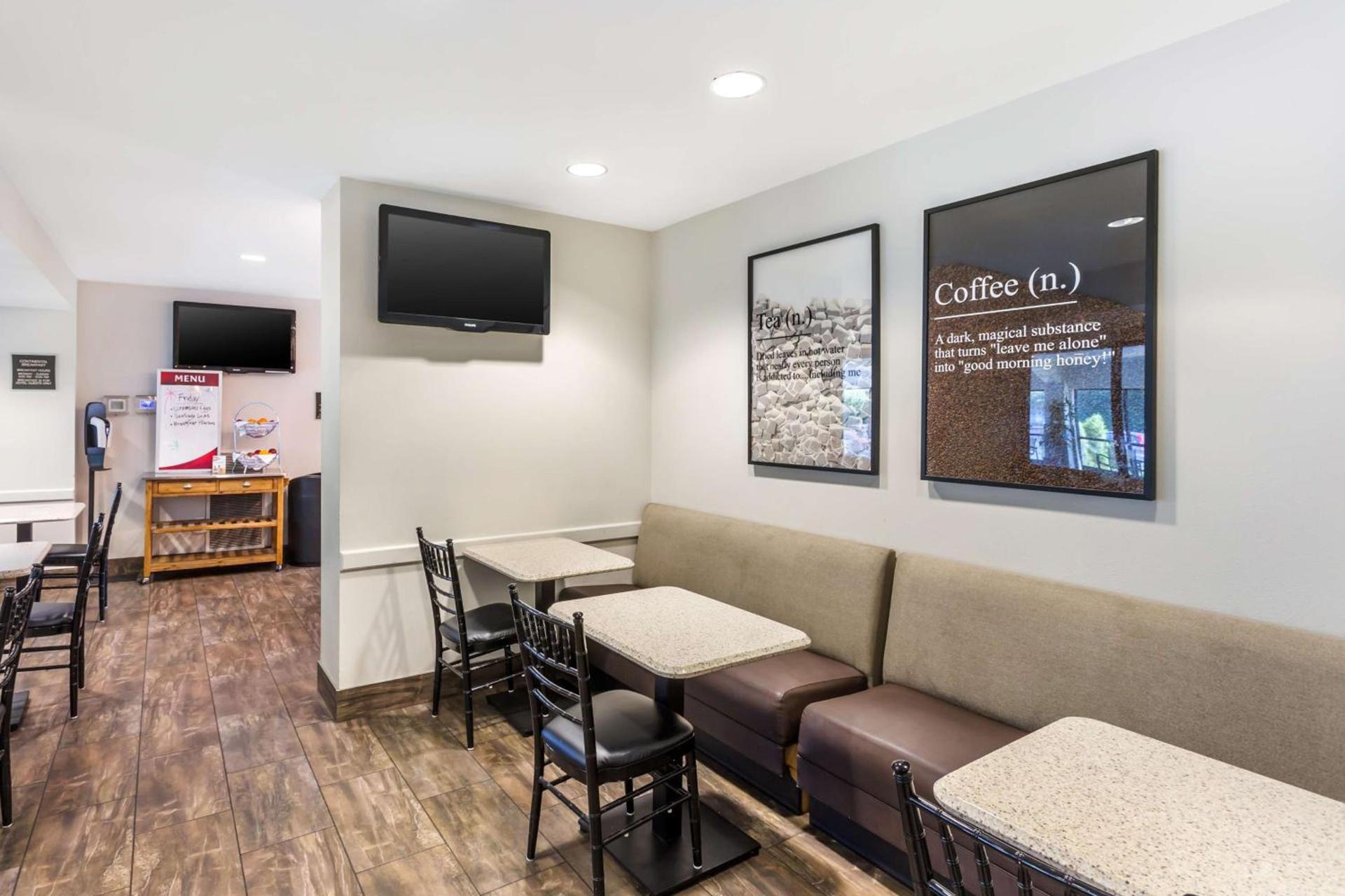 Best Western Plus Cotton Tree Inn photo 36