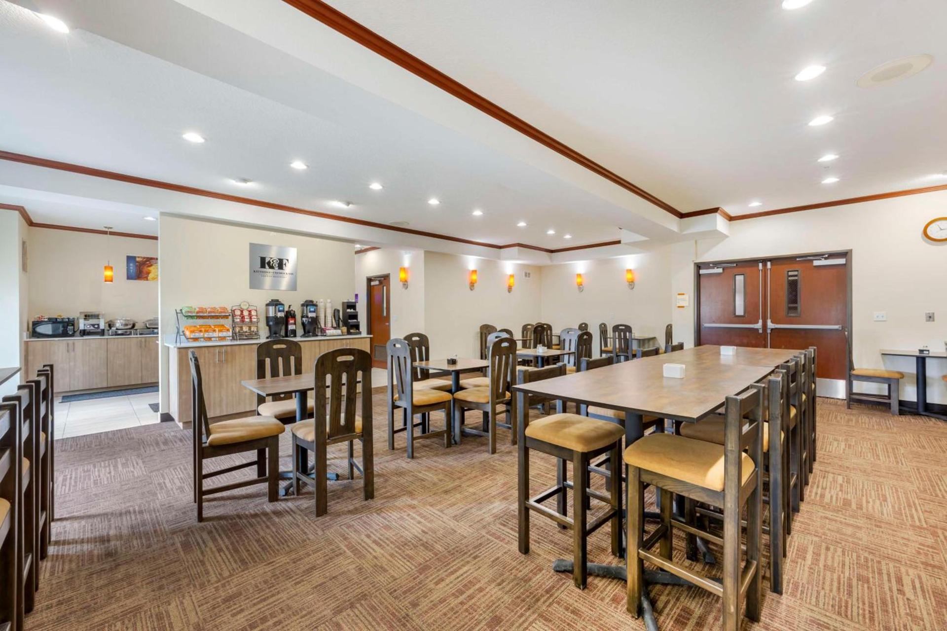 Best Western Plus Northwind Inn & Suites photo 4