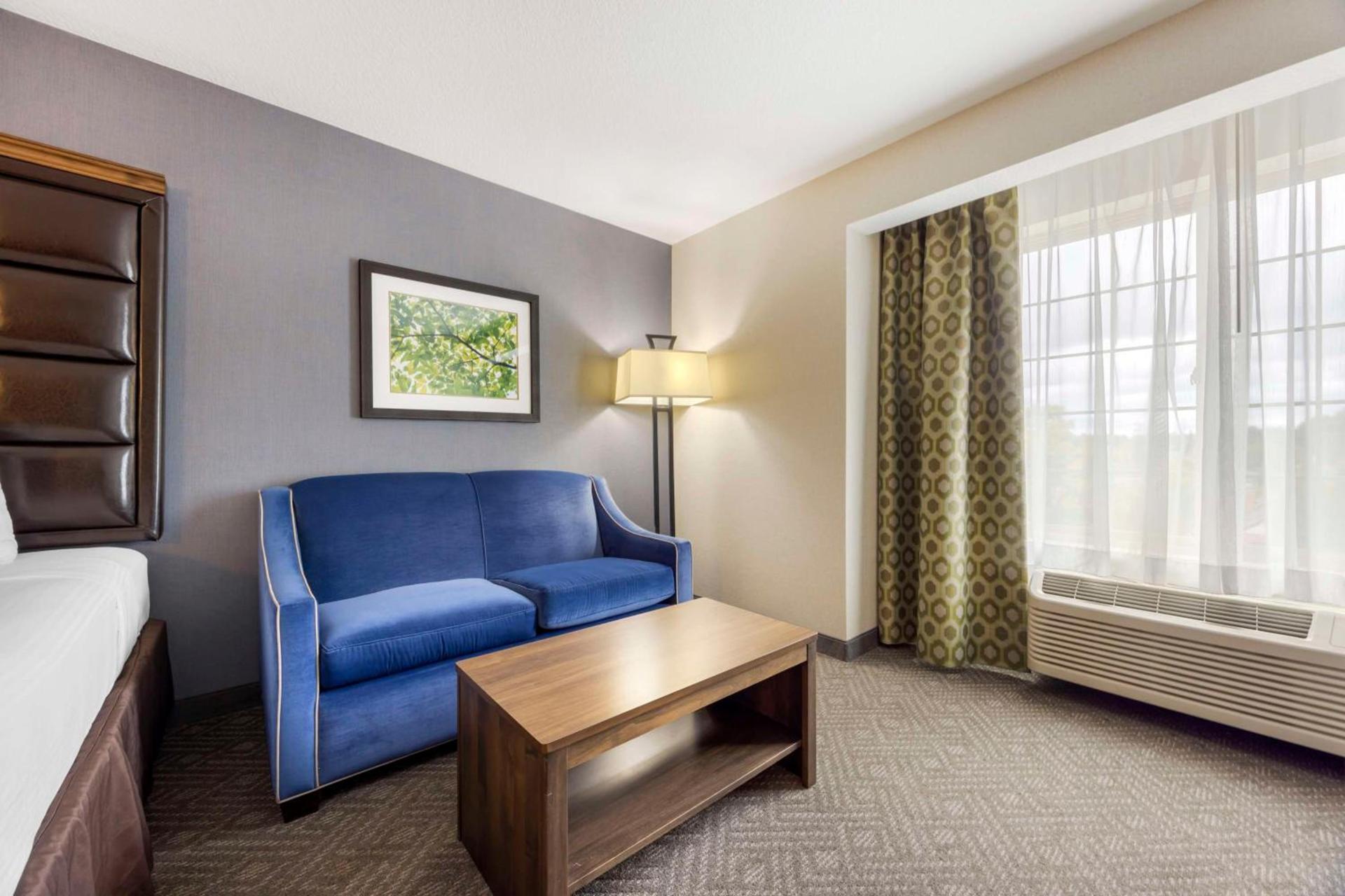 Best Western Plus Northwind Inn & Suites photo 13