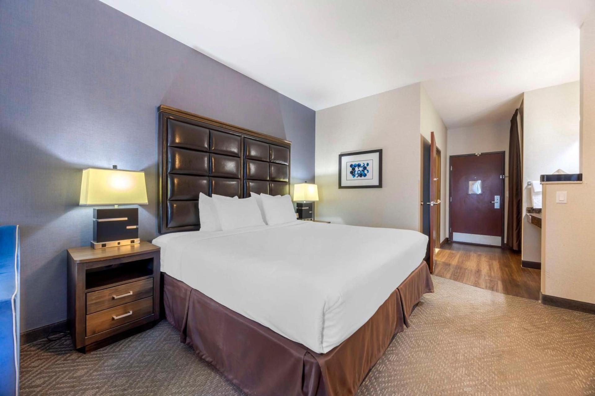 Best Western Plus Northwind Inn & Suites photo 17