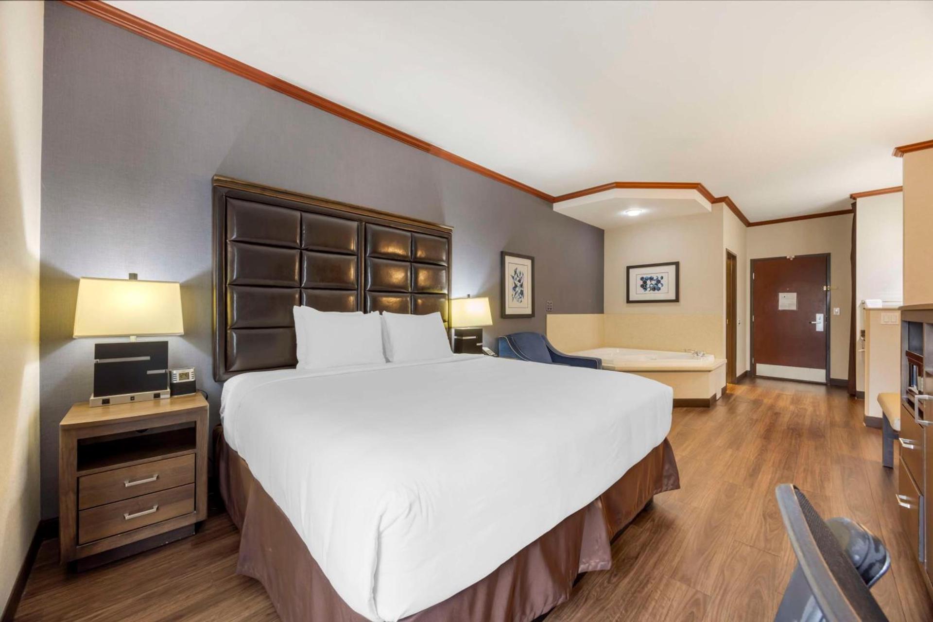 Best Western Plus Northwind Inn & Suites photo 38