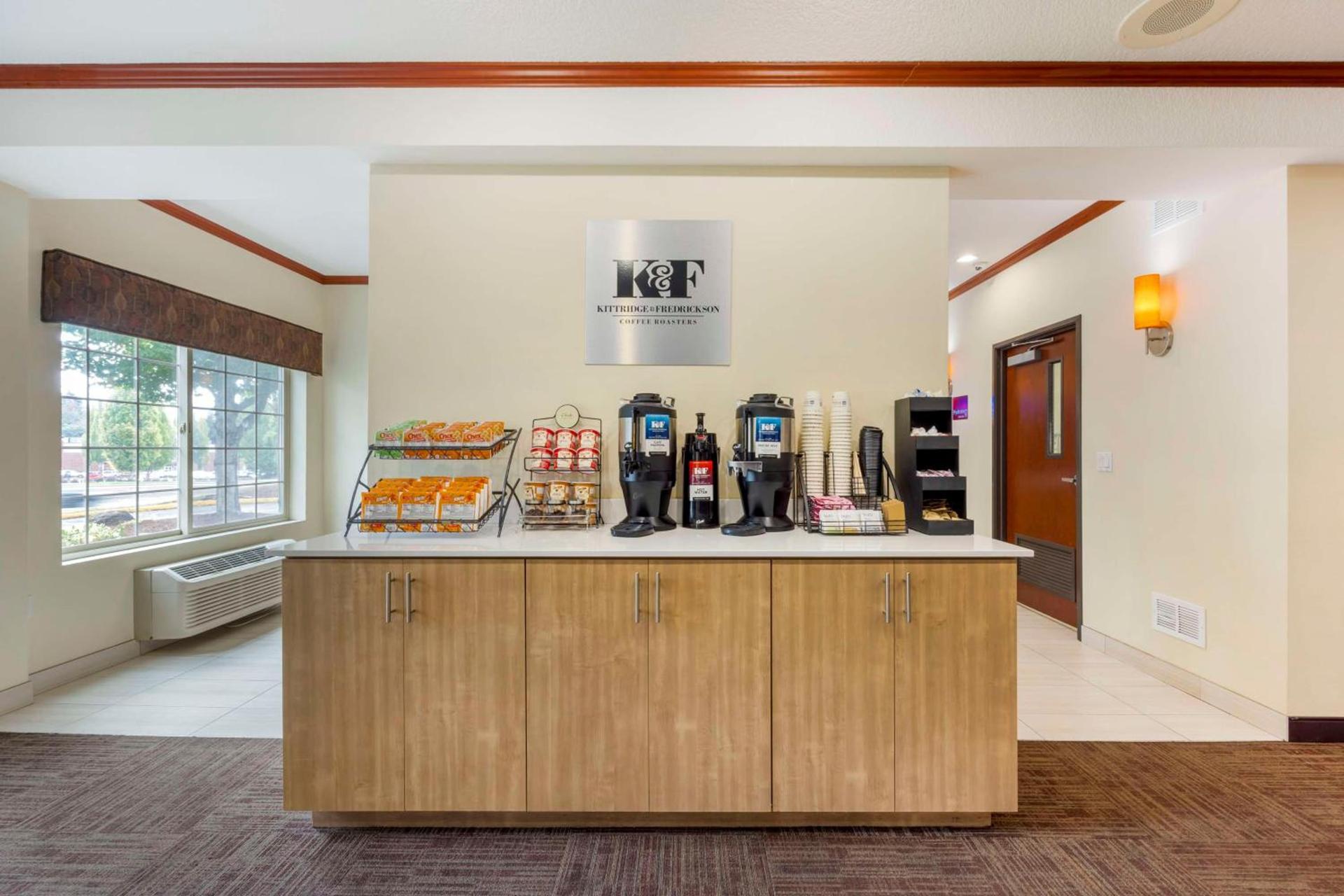 Best Western Plus Northwind Inn & Suites photo 40