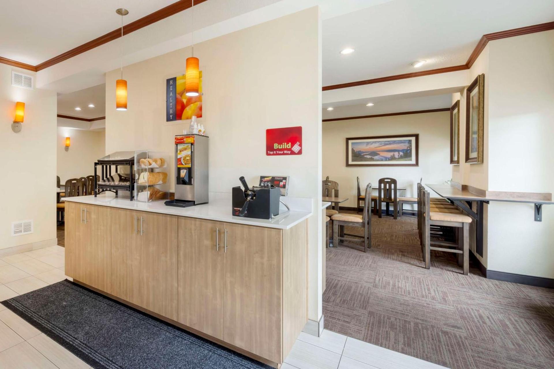 Best Western Plus Northwind Inn & Suites photo 41