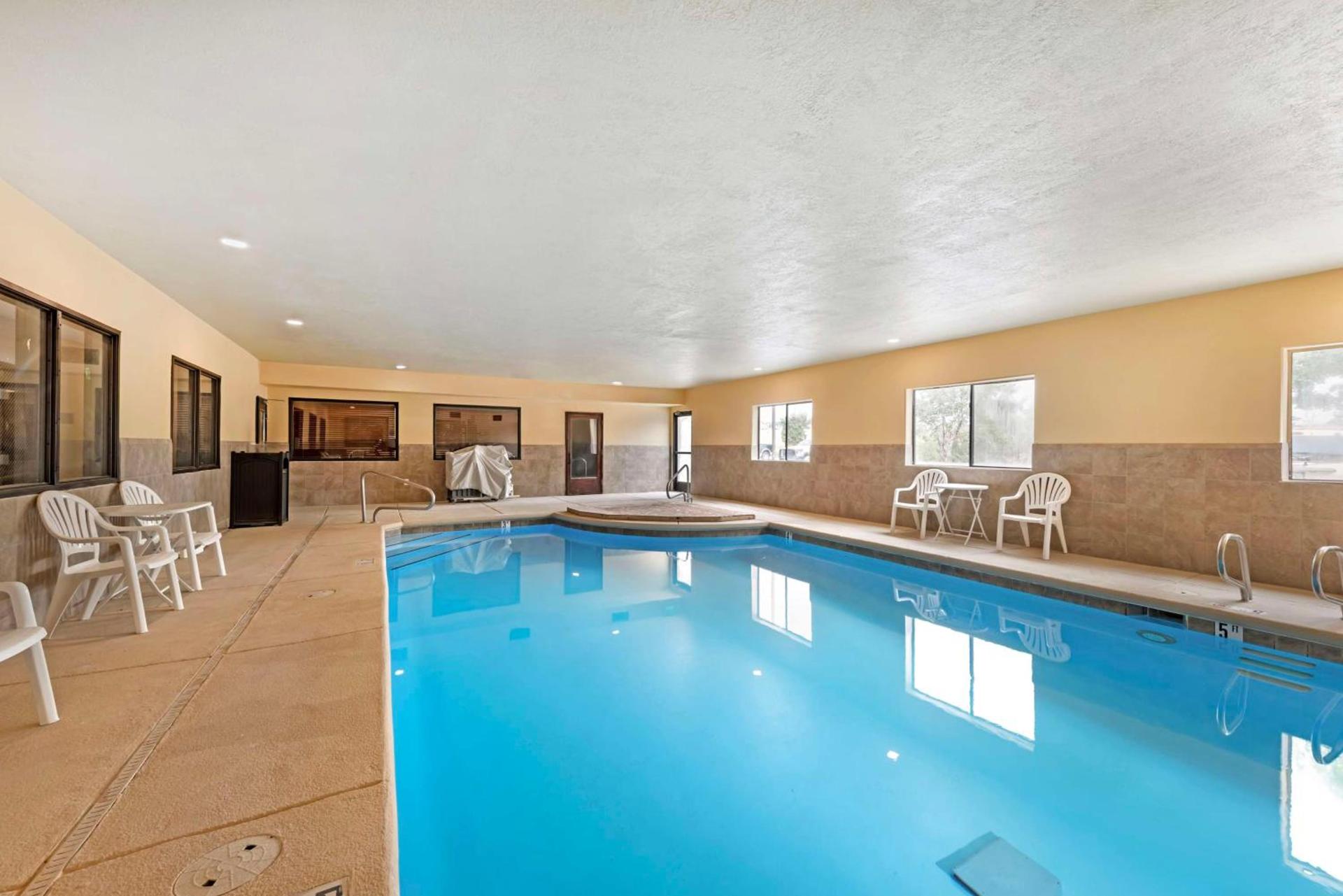 Best Western Plus Eagleridge Inn & Suites photo 6
