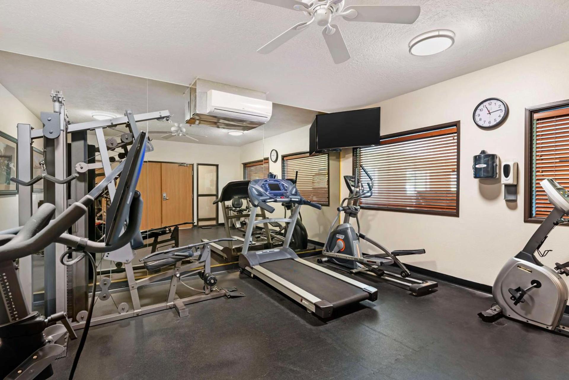 Best Western Plus Eagleridge Inn & Suites photo 7