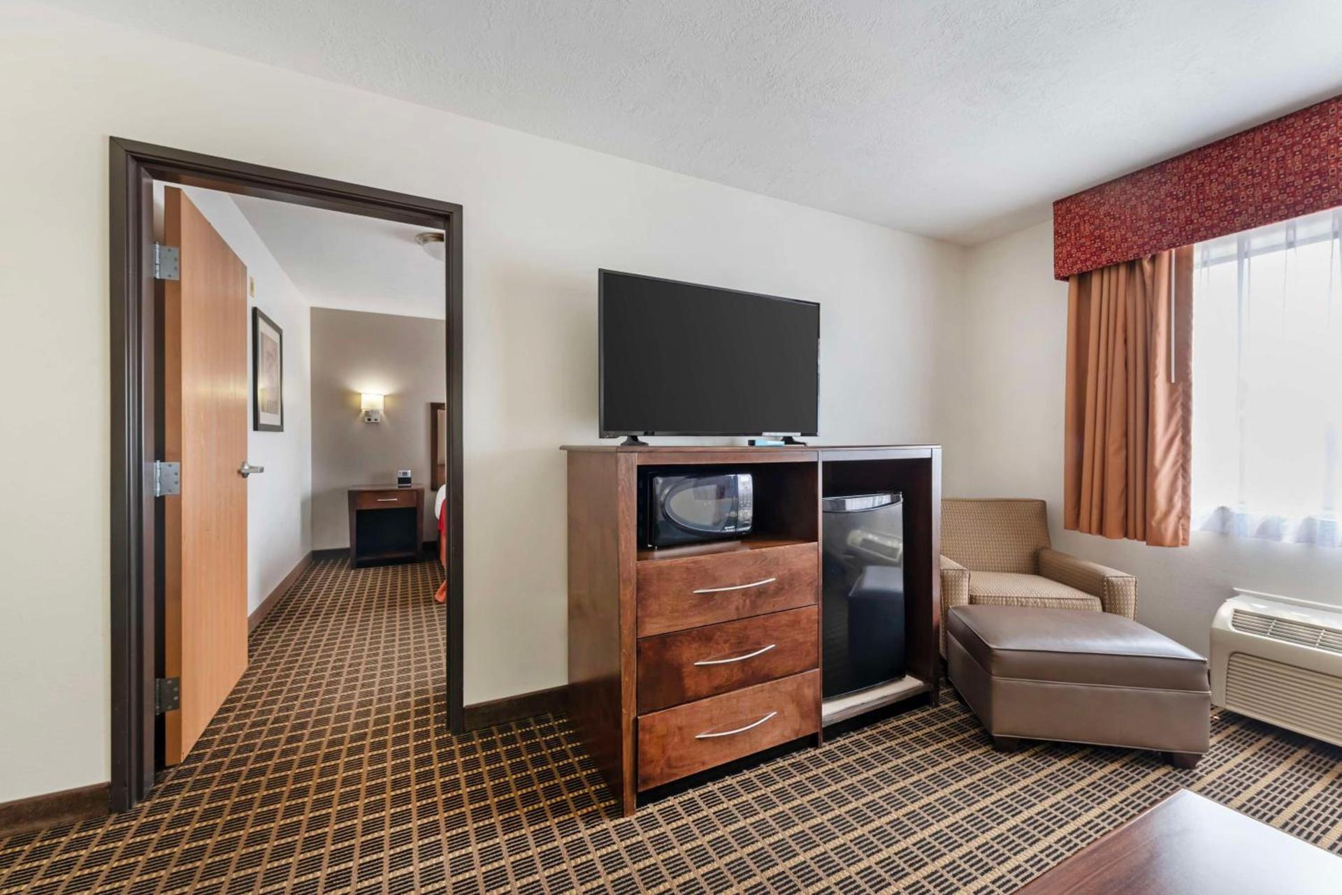 Best Western Plus Eagleridge Inn & Suites photo 15