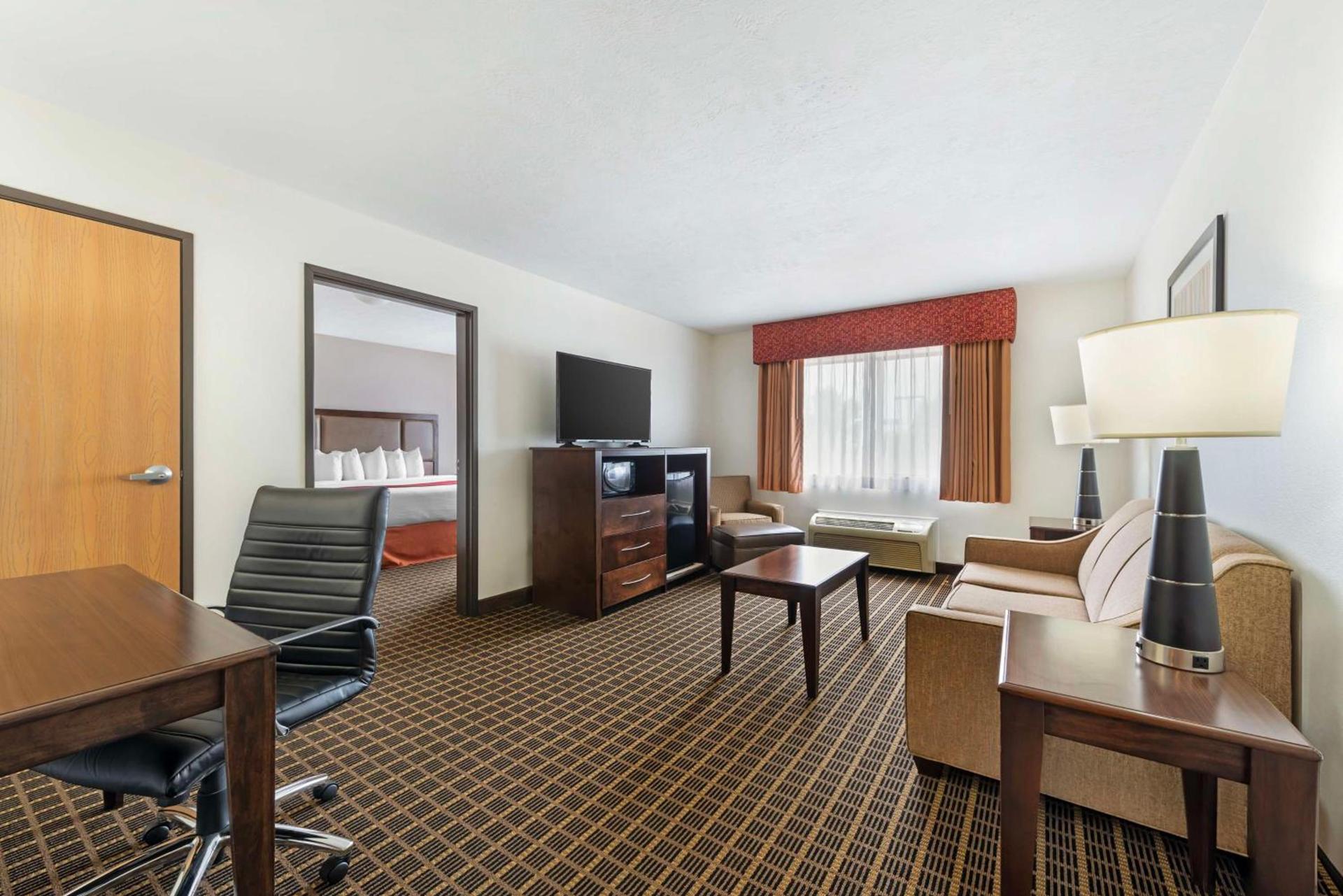 Best Western Plus Eagleridge Inn & Suites photo 14