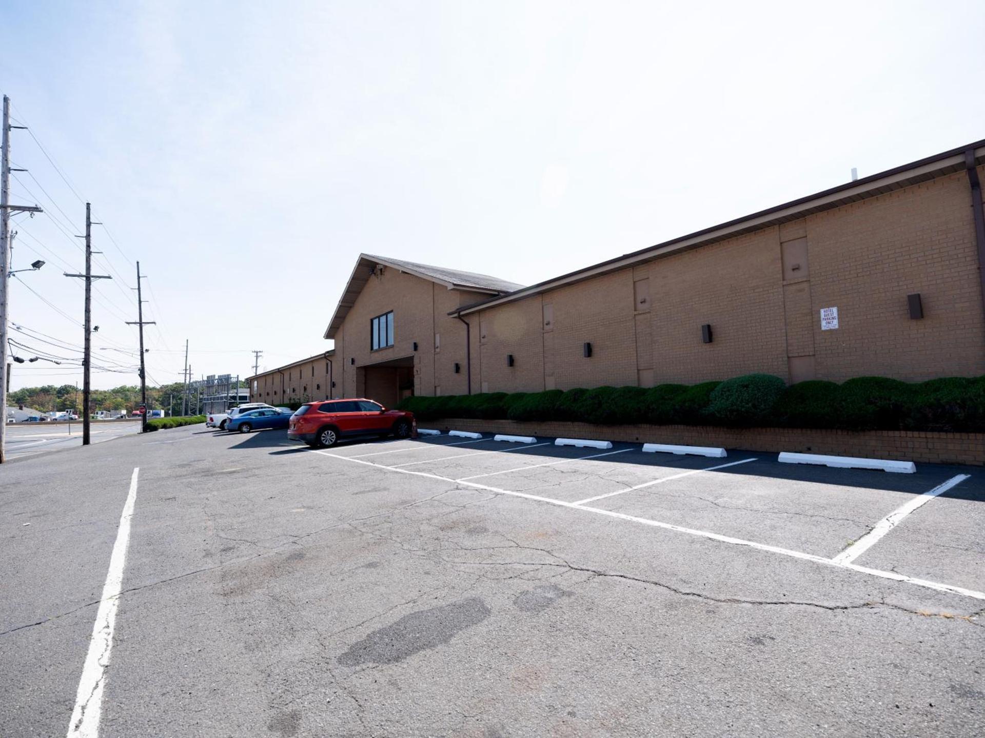 Knights Inn South Amboy photo 9