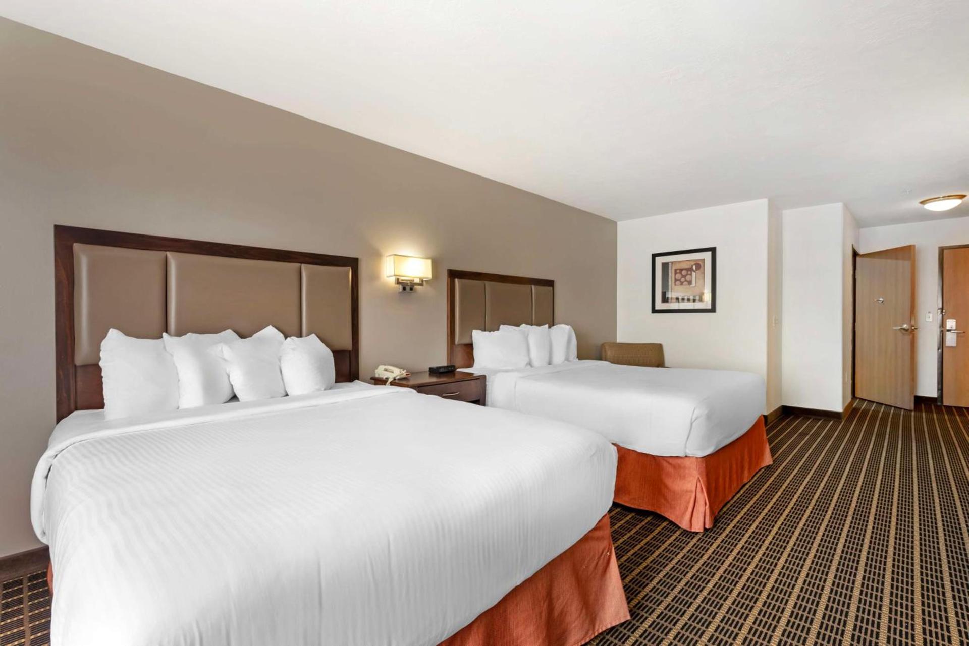 Best Western Plus Eagleridge Inn & Suites photo 35