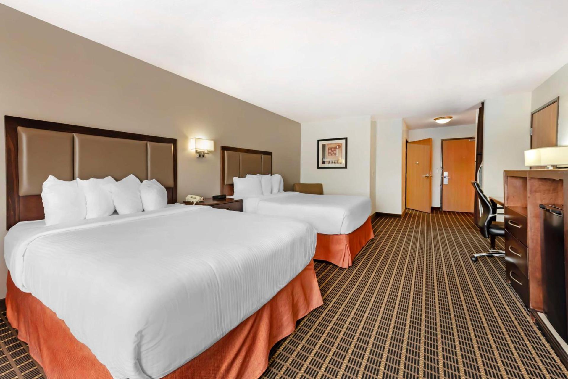 Best Western Plus Eagleridge Inn & Suites photo 37
