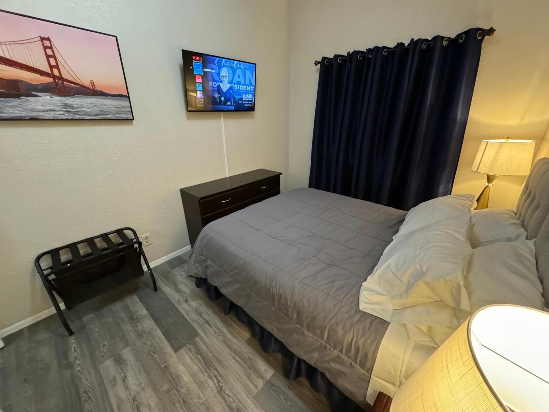Comfort & Productivity Haven! photo 9