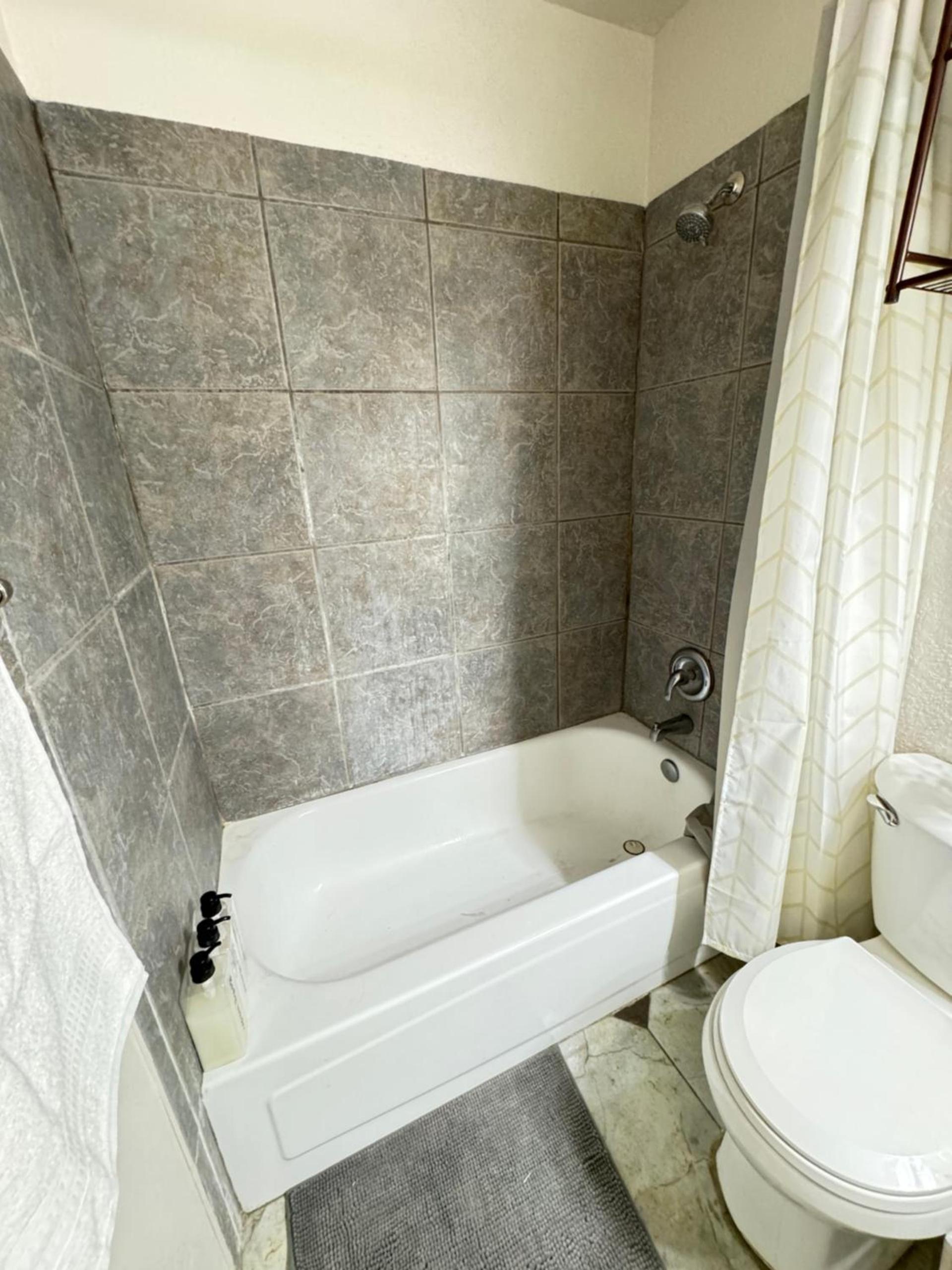Comfort & Productivity Haven! photo 18