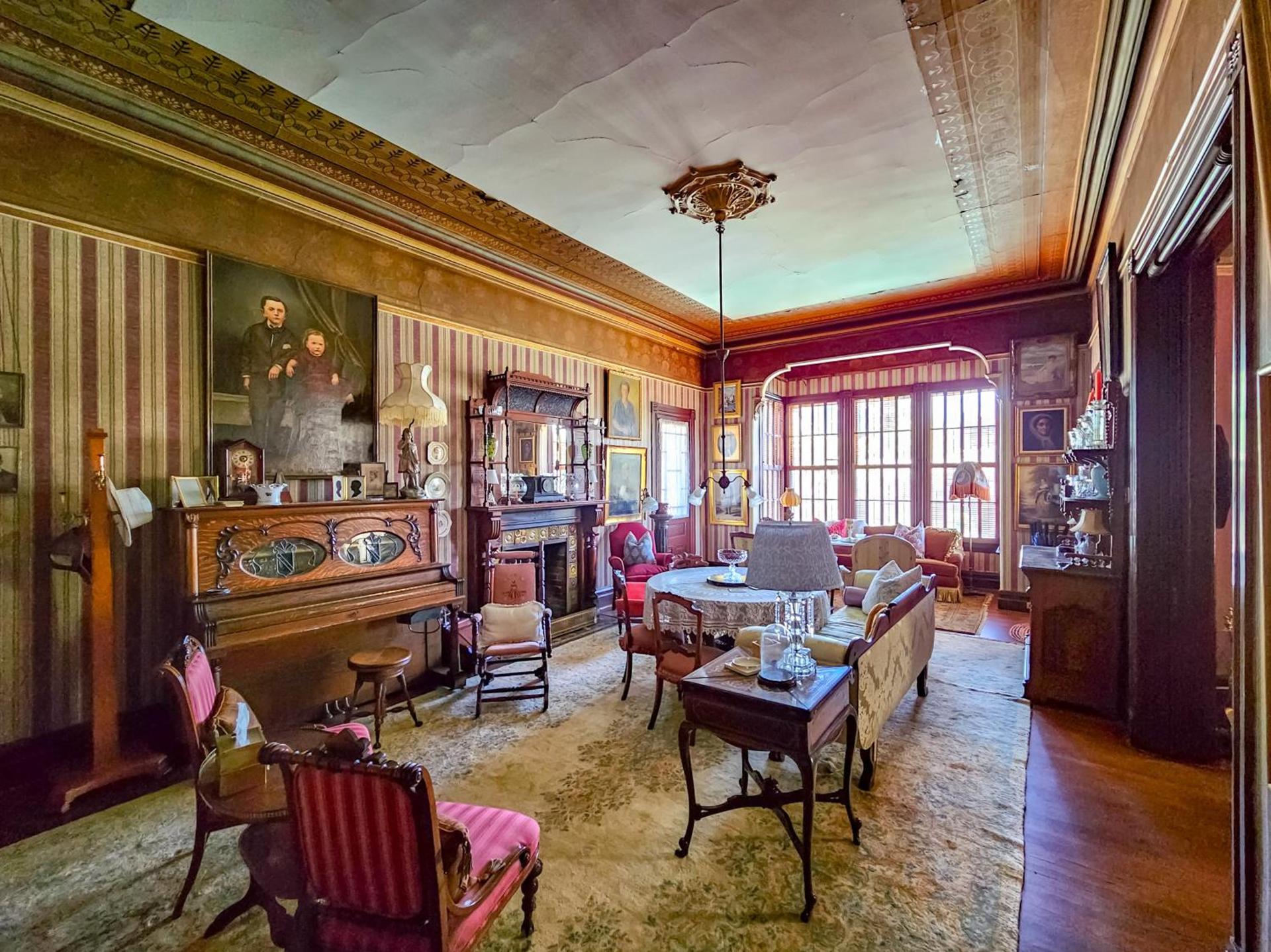 The JD Hyde Historic Inn photo 41