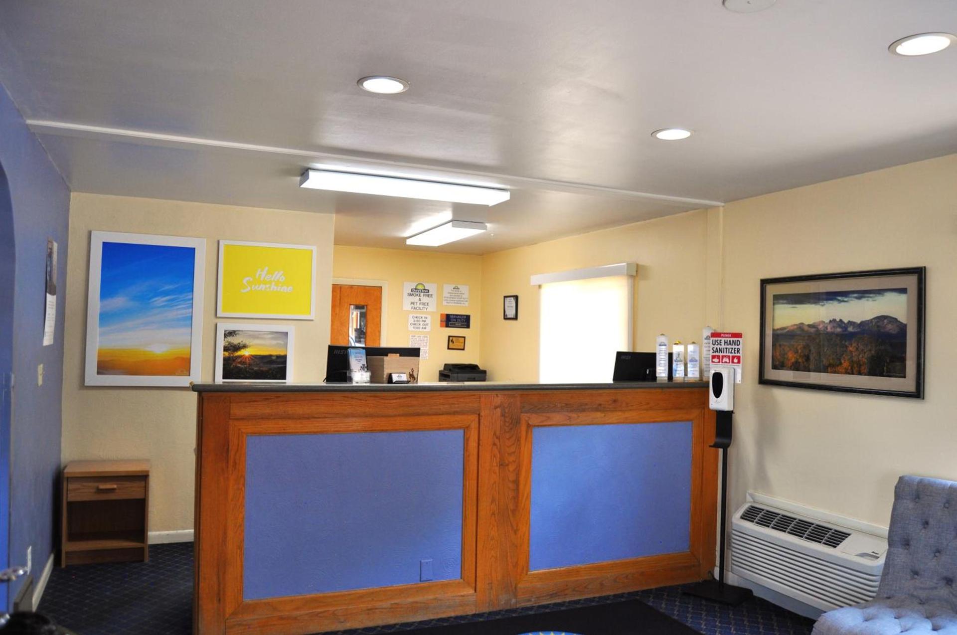 Days Inn by Wyndham Worland photo 53