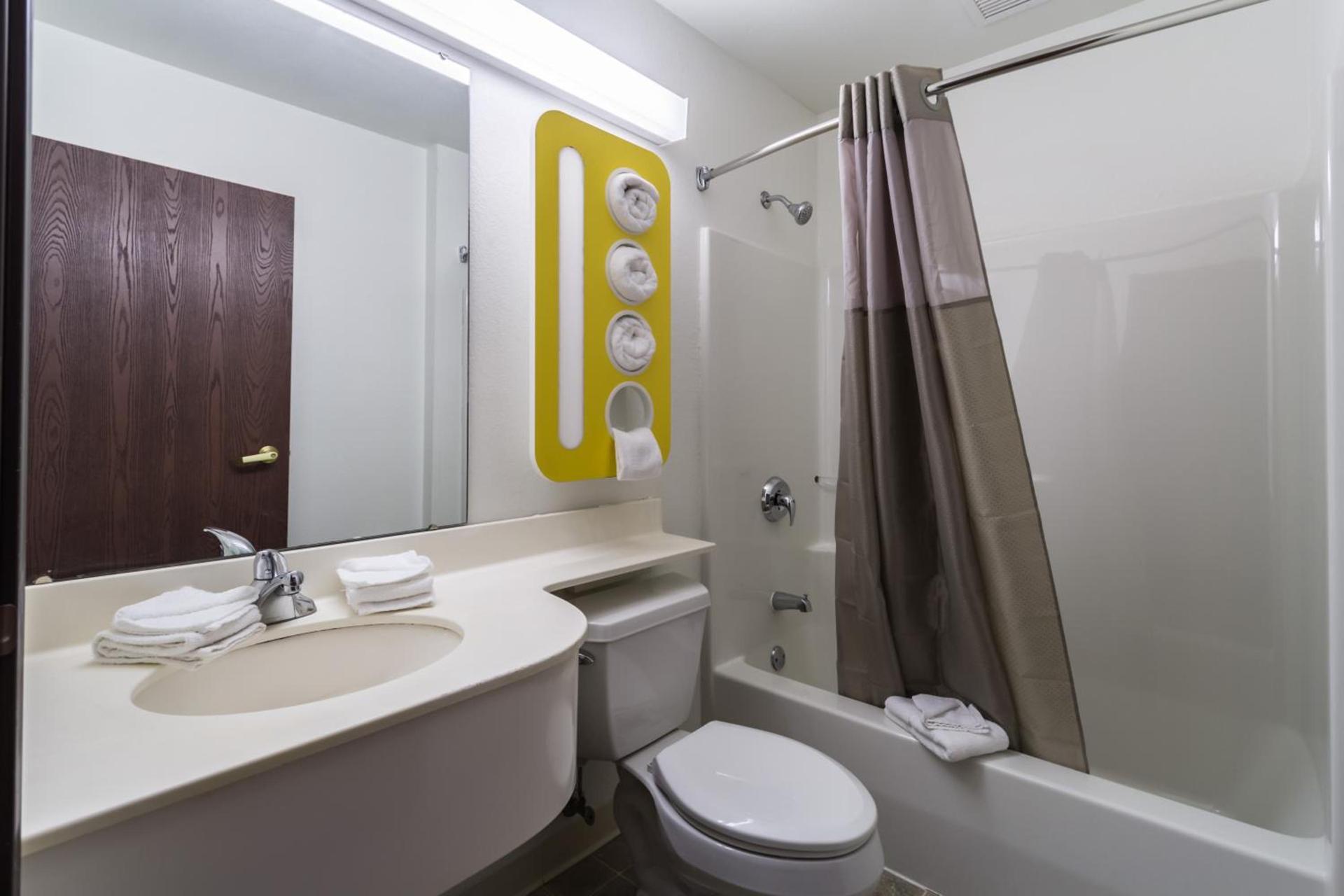 Motel 6-Huron, OH - Sandusky photo 21