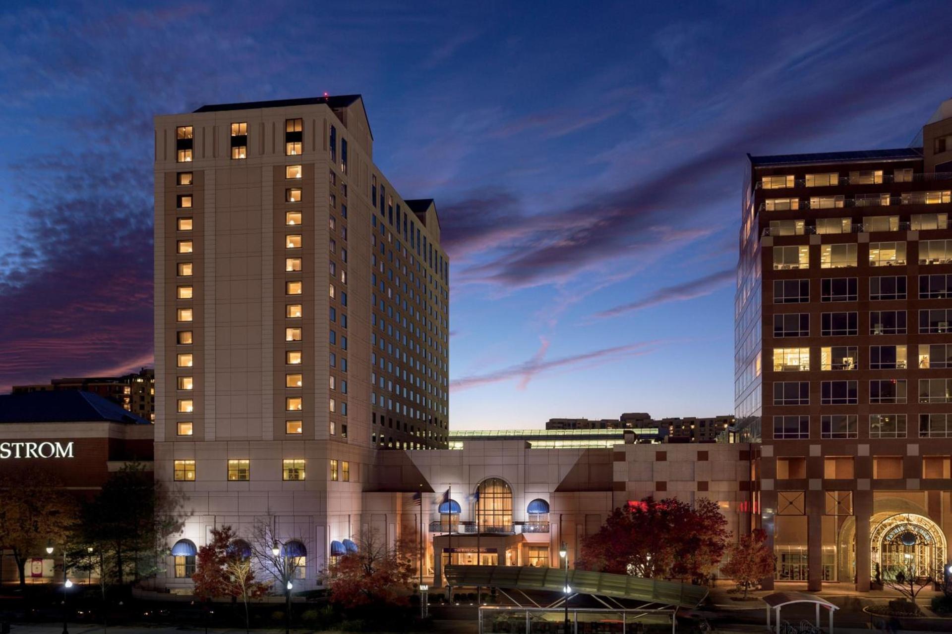The Ritz Carlton, Pentagon City photo 2