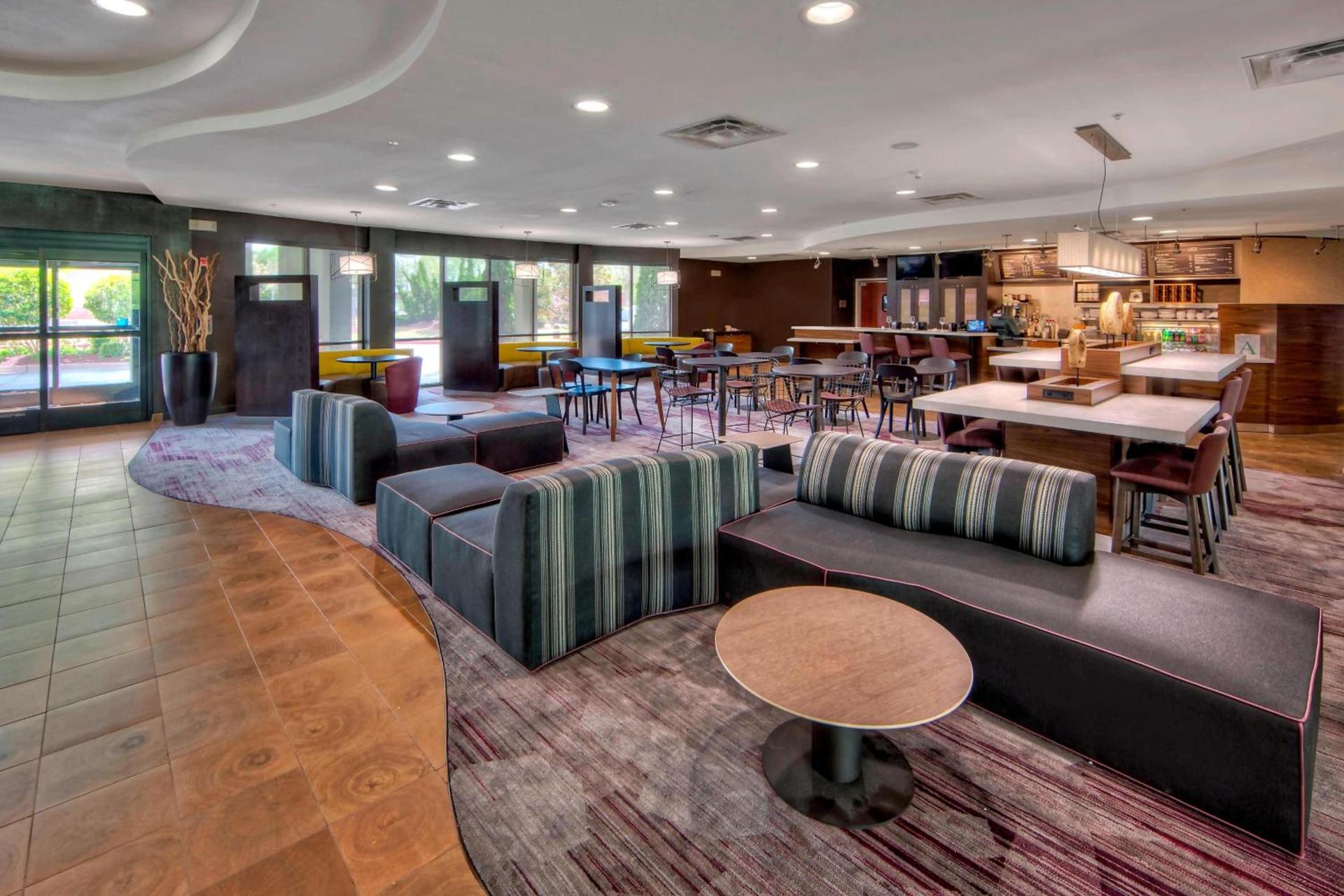 Courtyard by Marriott Memphis Southaven photo 32