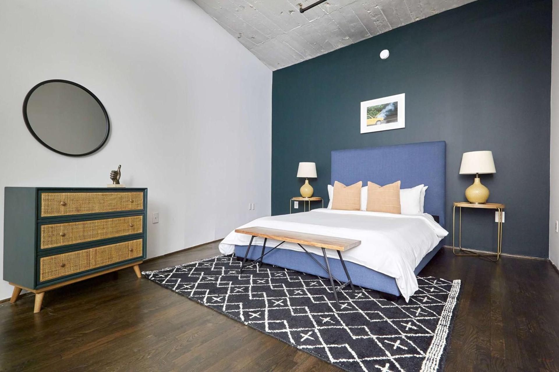 The District at Hogg Palace, A Wyndham Hotel photo 14