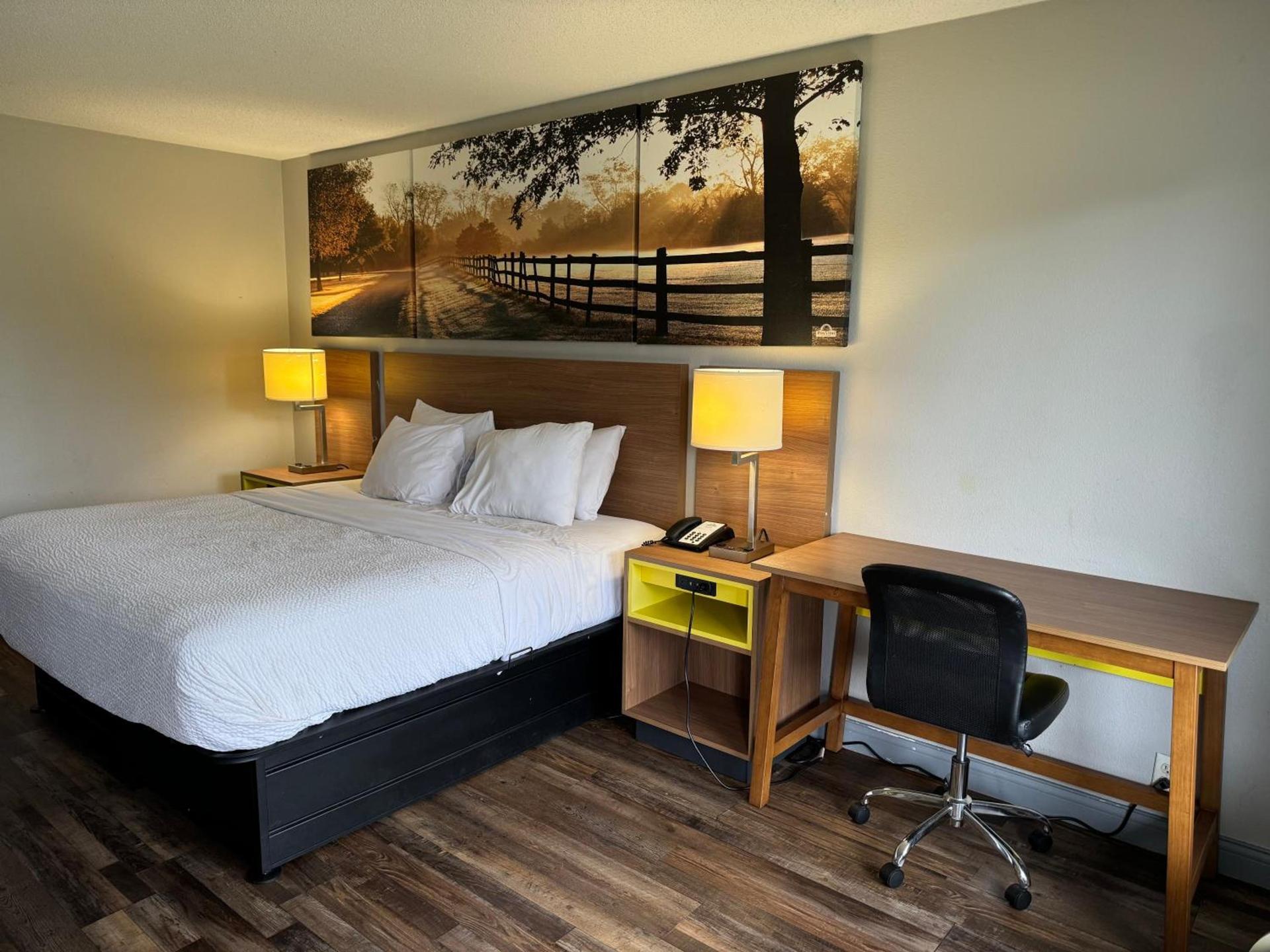 Rodeway Inn Owensboro South photo 28