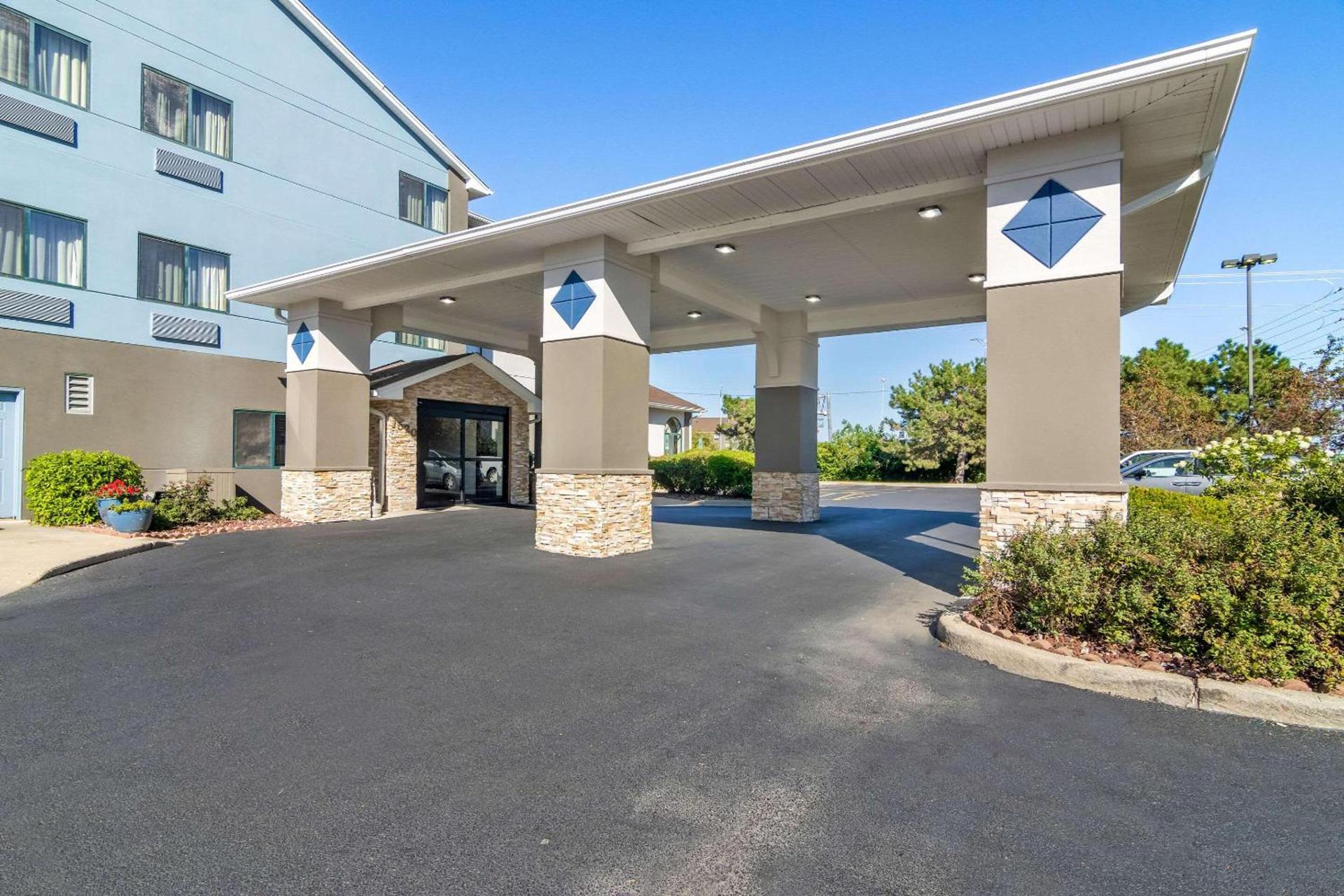 Comfort Inn Joliet West I-80 — hotel in Joliet