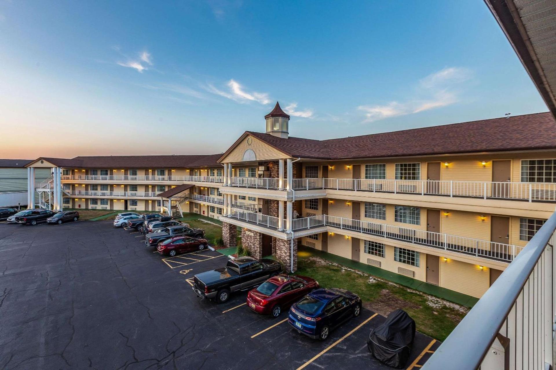 Quality Inn Lakefront photo 26