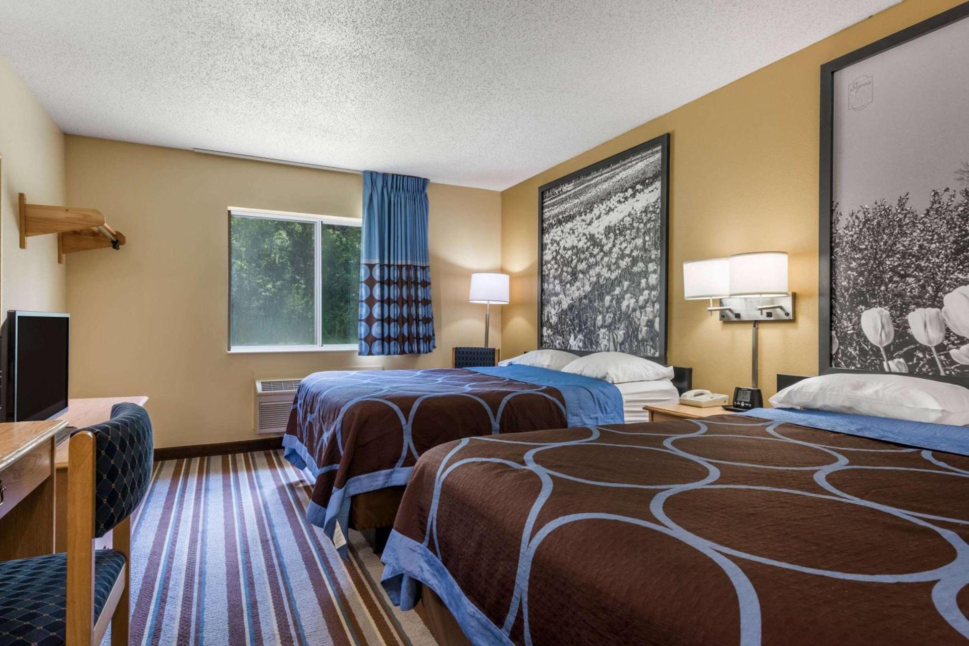 Super 8 by Wyndham Medina photo 18