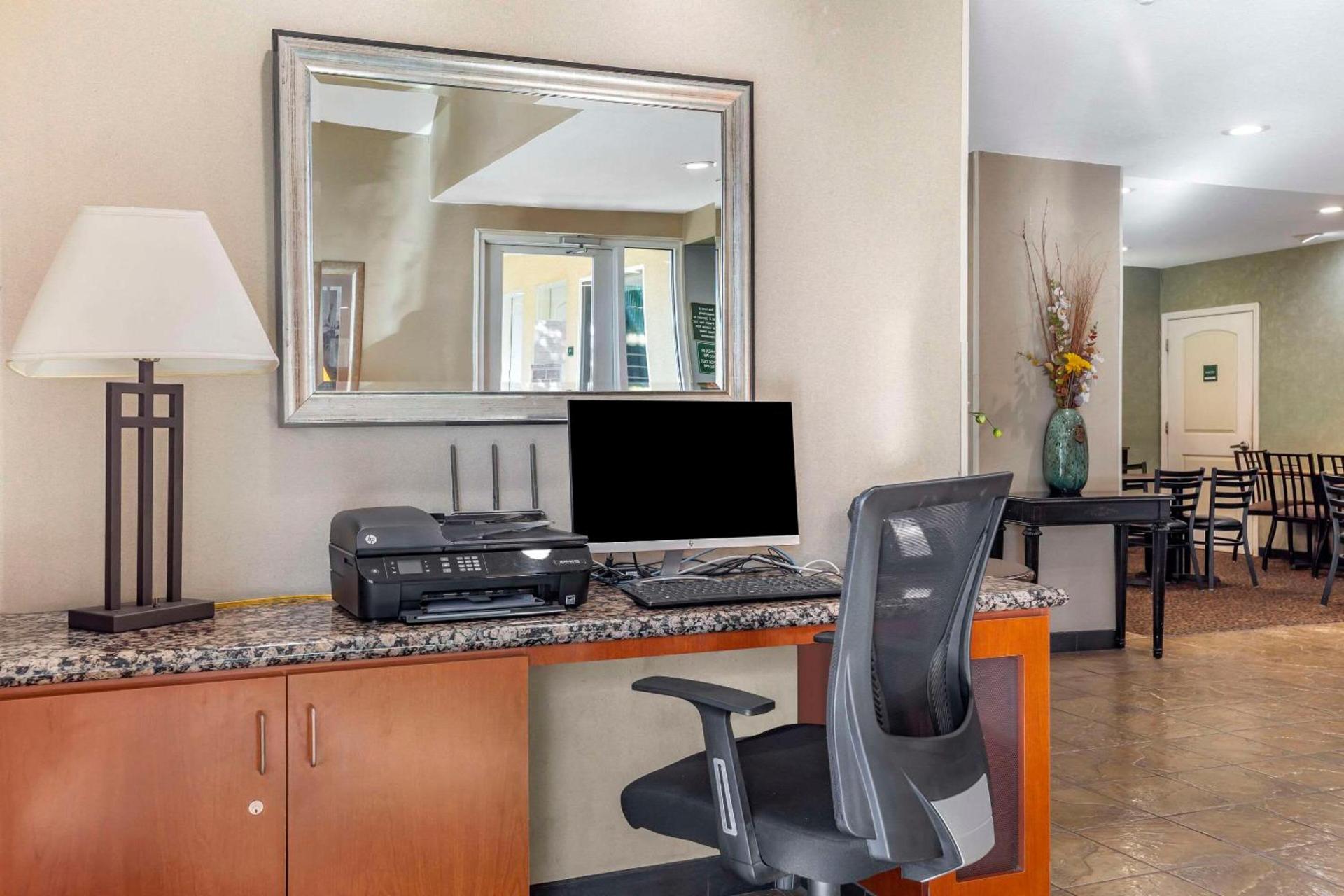 Quality Inn & Suites Livermore Wine Country photo 27