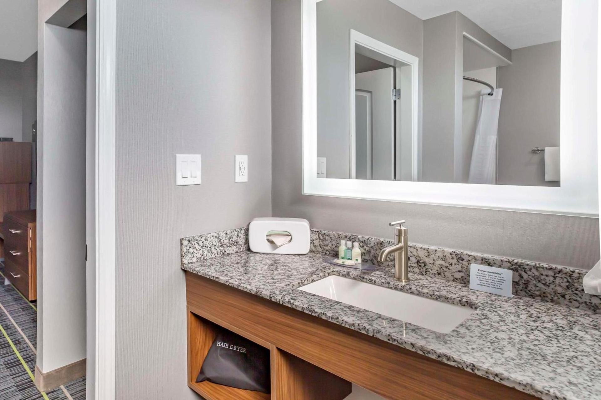Quality Inn & Suites Livermore Wine Country photo 25
