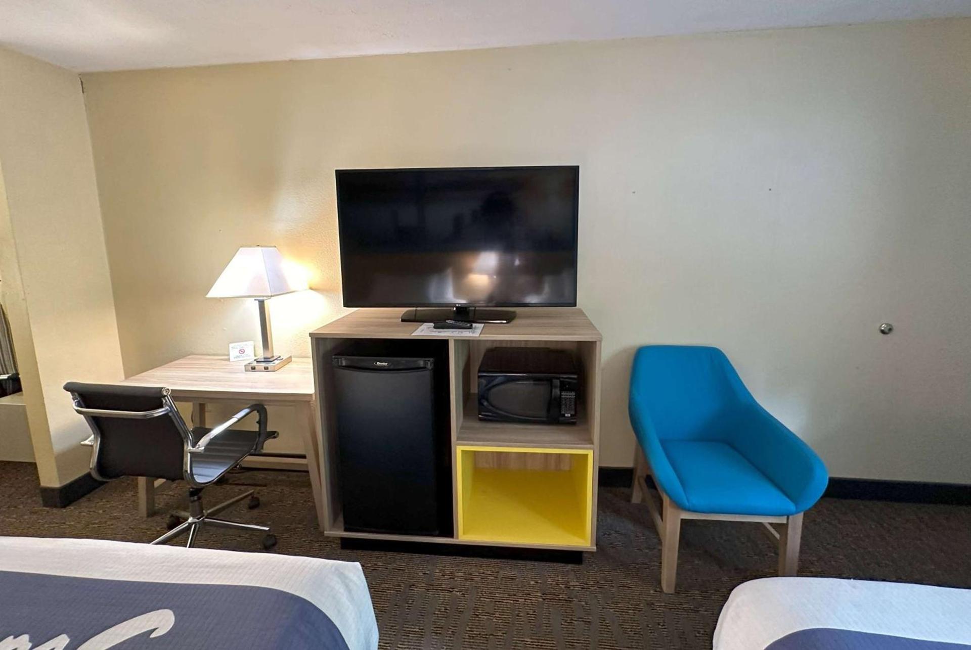 Days Inn by Wyndham Renfro Valley Mount Vernon photo 16