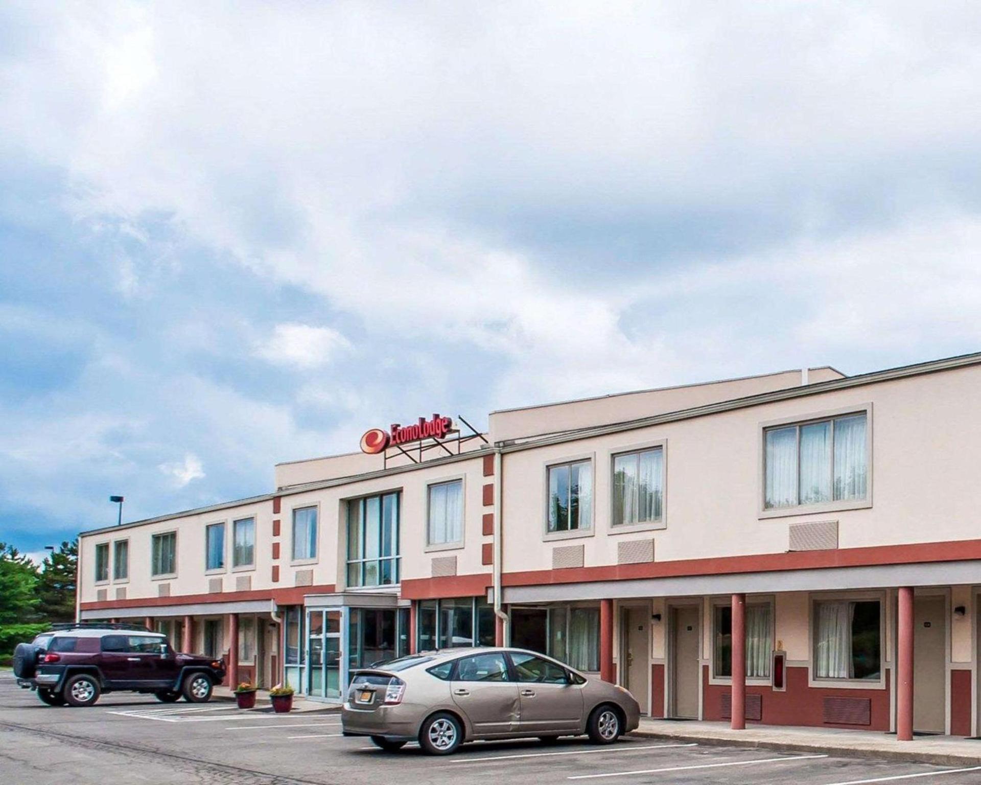Econo Lodge Elmira-Corning photo 3