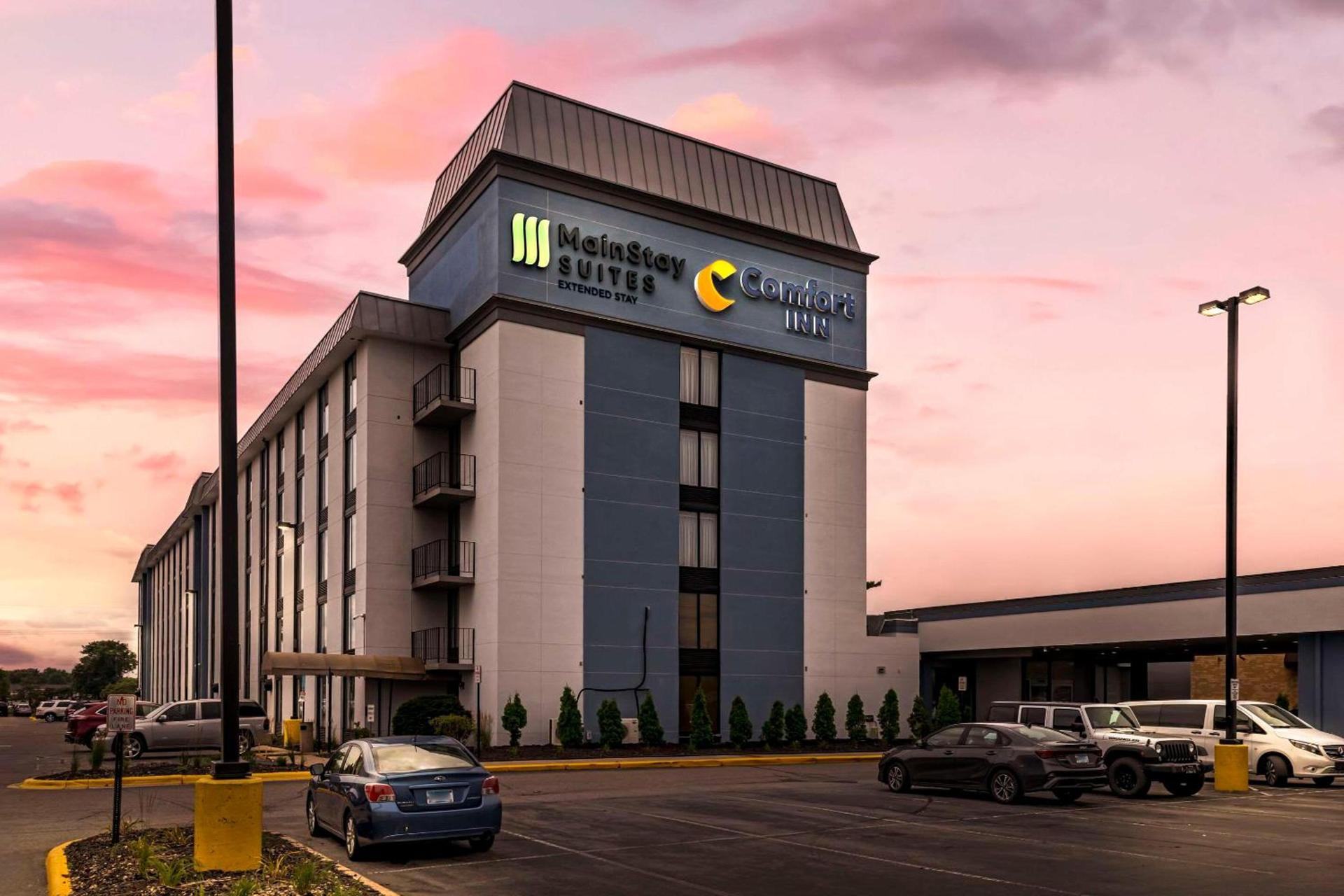 MainStay Suites MSP Airport - Mall of America photo 4