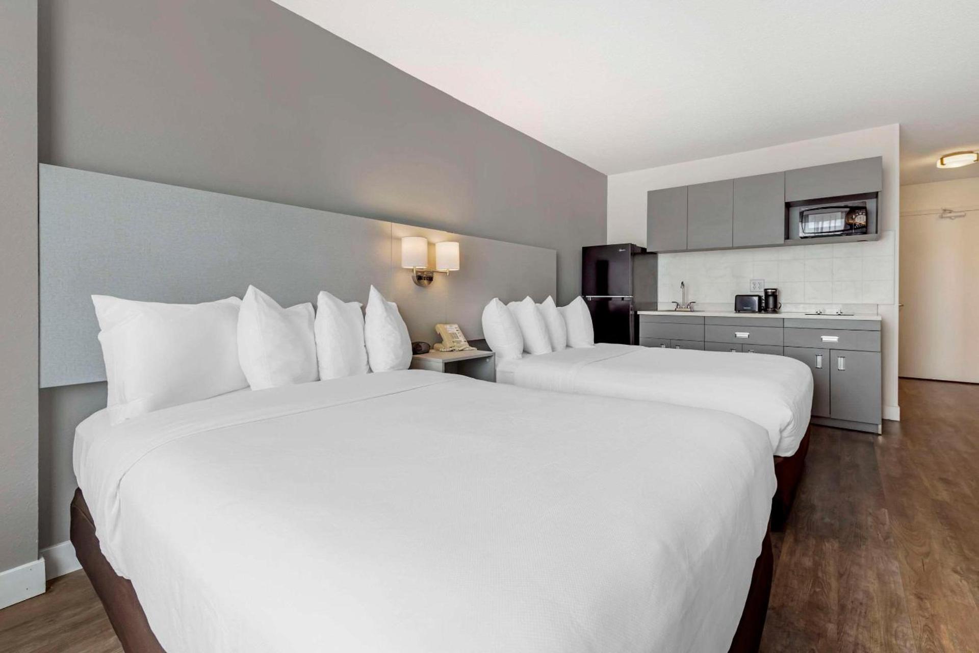 MainStay Suites MSP Airport - Mall of America photo 14