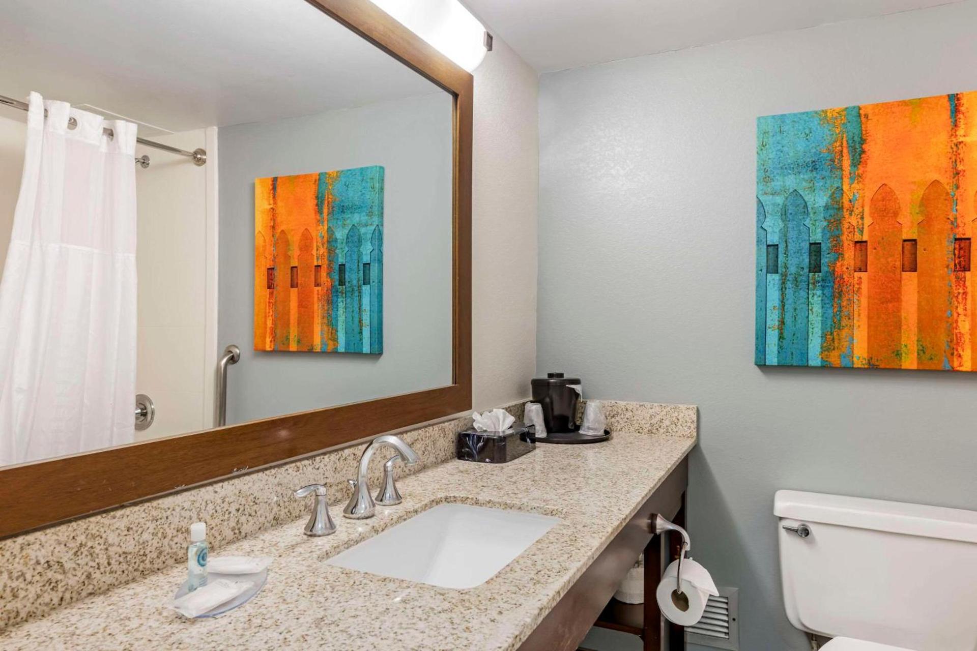 MainStay Suites MSP Airport - Mall of America photo 13