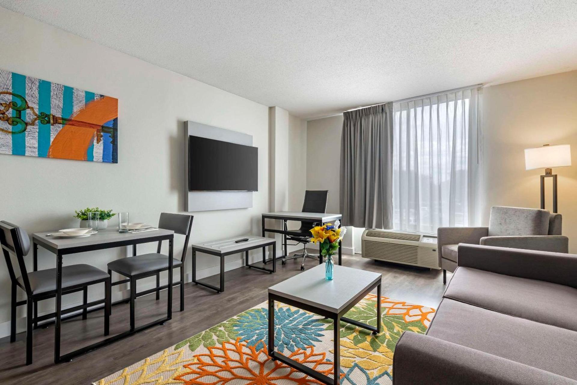 MainStay Suites MSP Airport - Mall of America photo 18