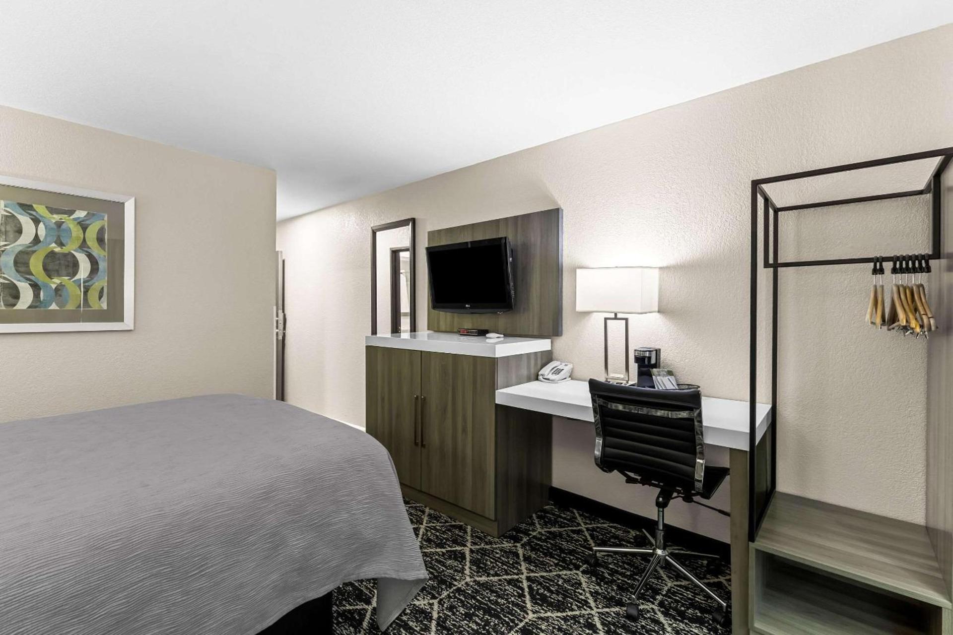 Quality Inn Oskaloosa photo 16
