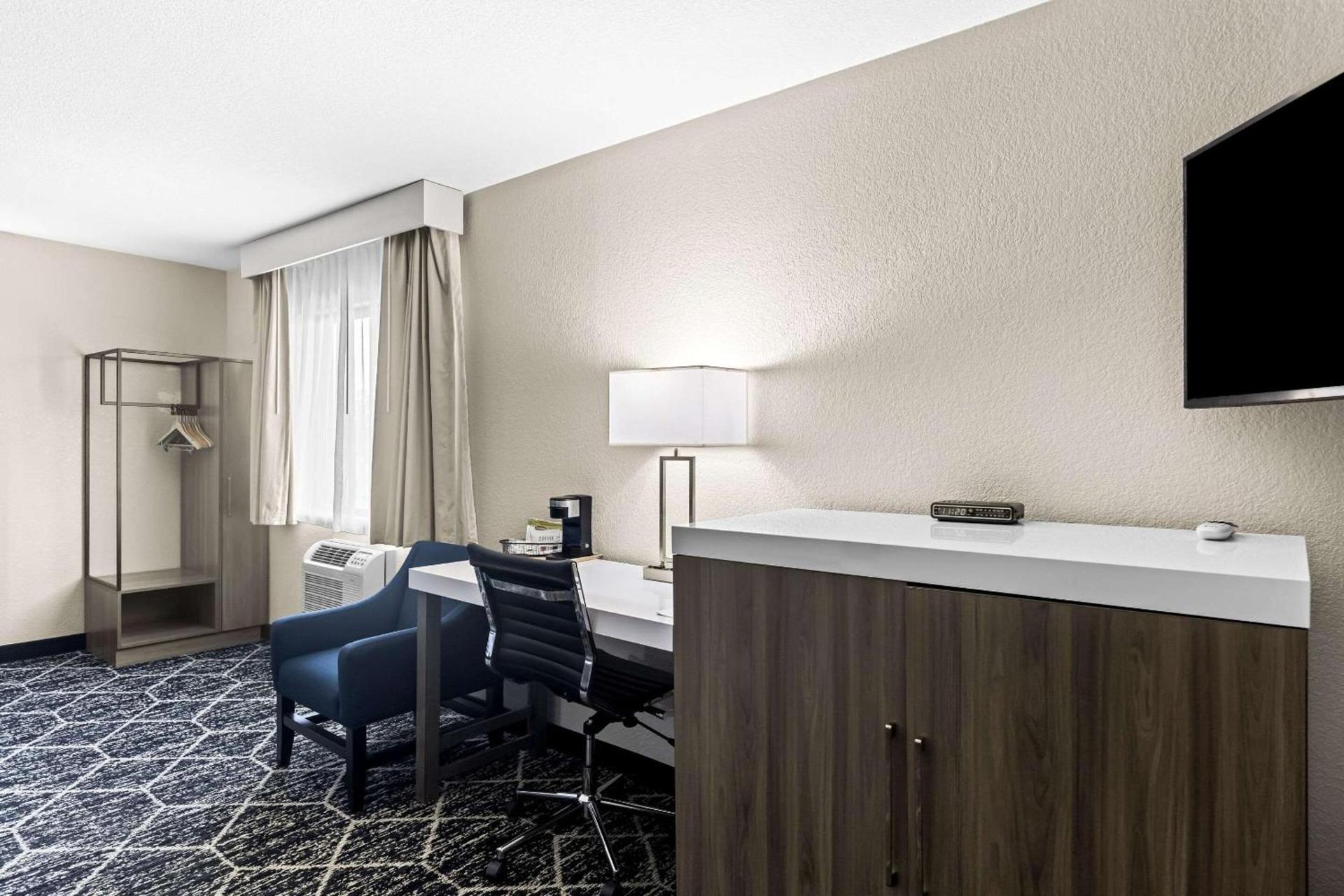 Quality Inn Oskaloosa photo 21