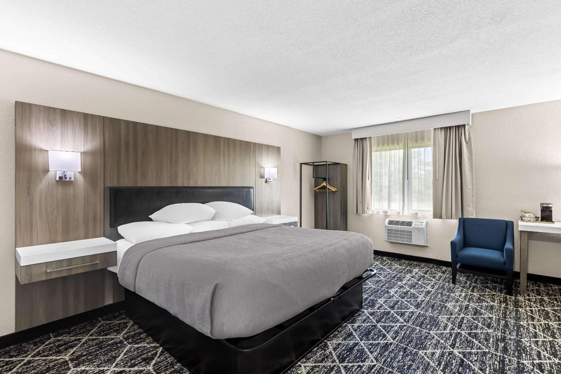 Quality Inn Oskaloosa photo 17