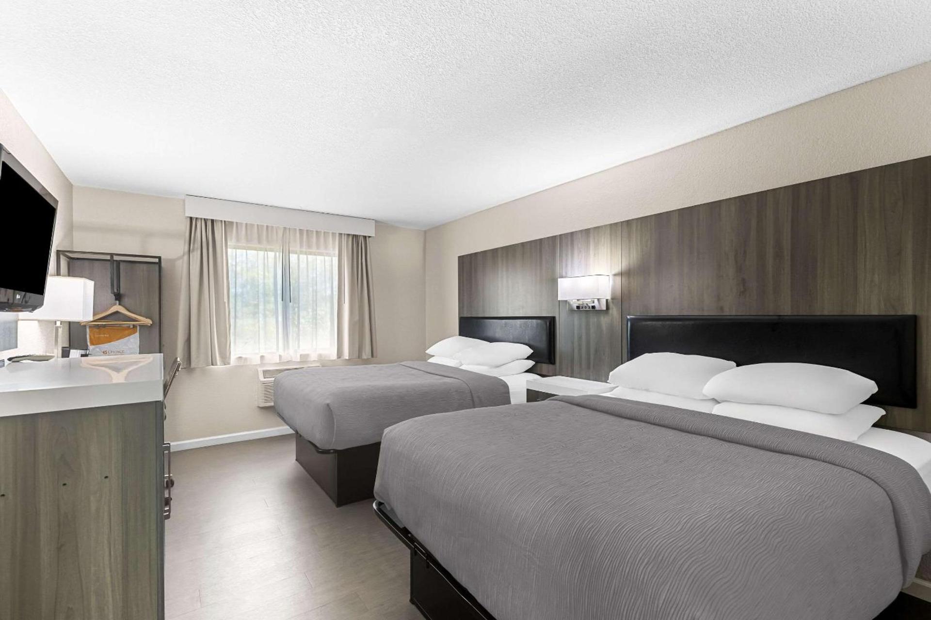 Quality Inn Oskaloosa photo 25