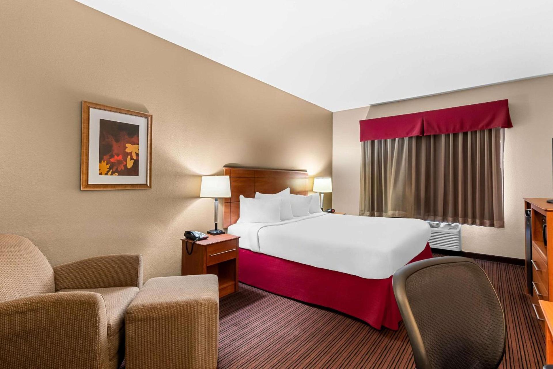 Quality Inn Blackwell I-35 photo 11