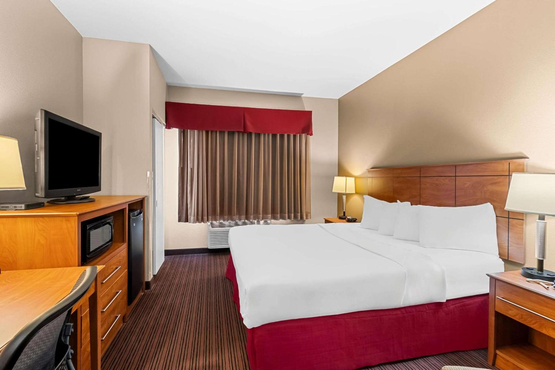 Quality Inn Blackwell I-35 photo 23